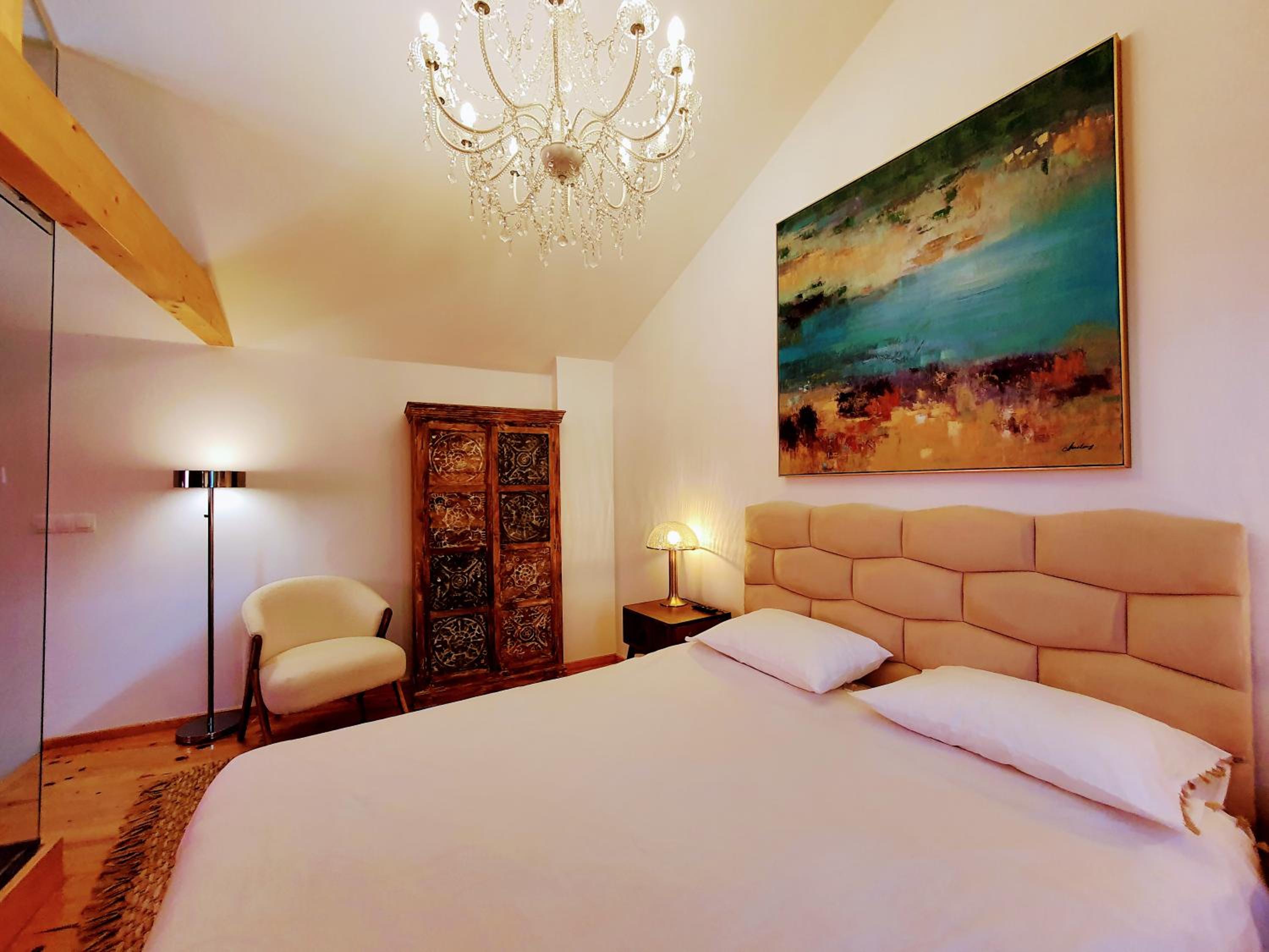 One-Bedroom House photo 1