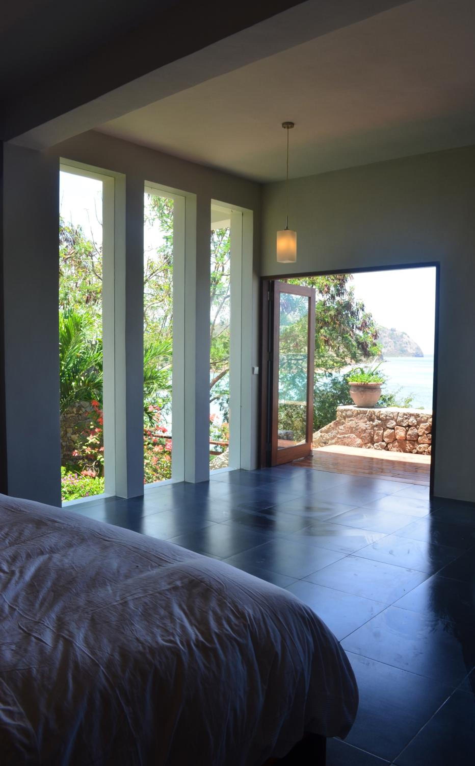 Deluxe Double Room with Sea View - Photo 3