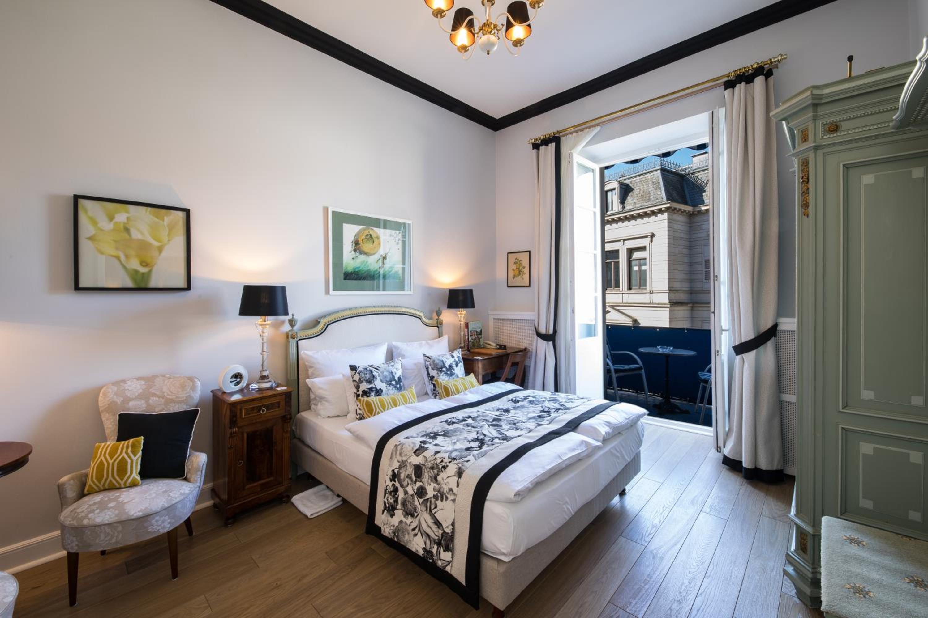 Superior Room - Photo 12