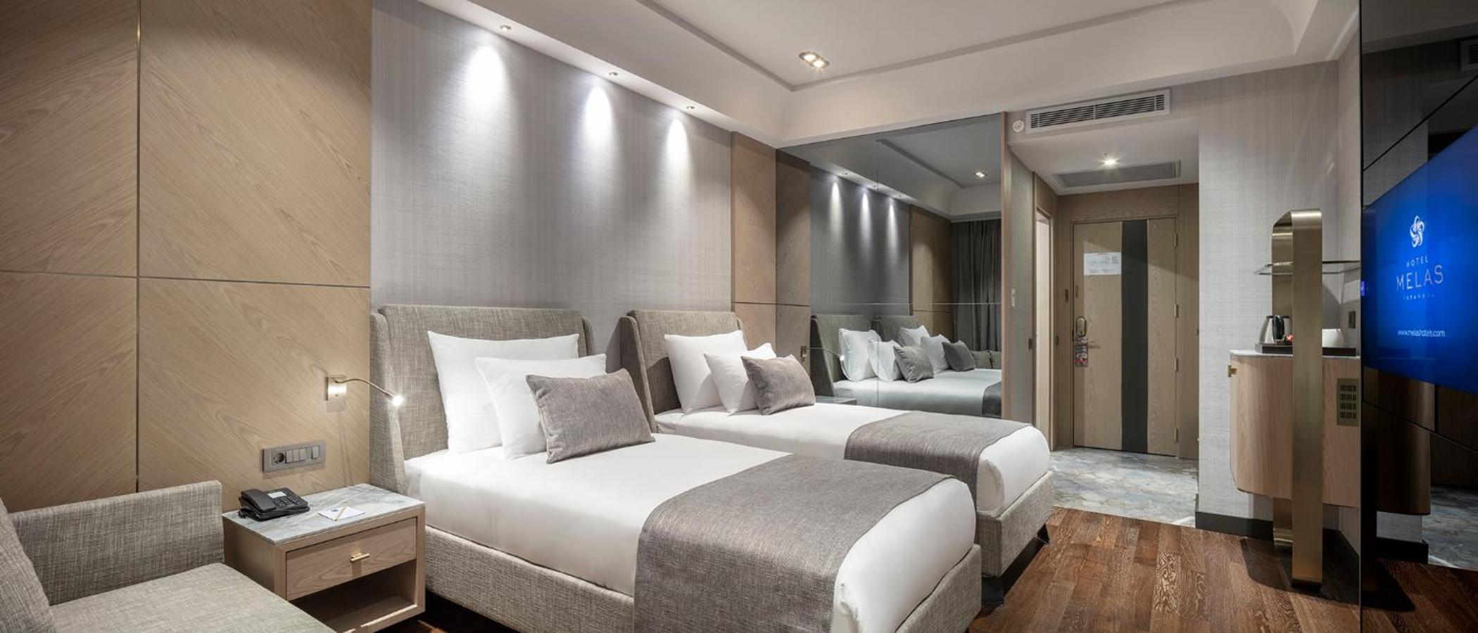 Deluxe Twin Room - Photo 2
