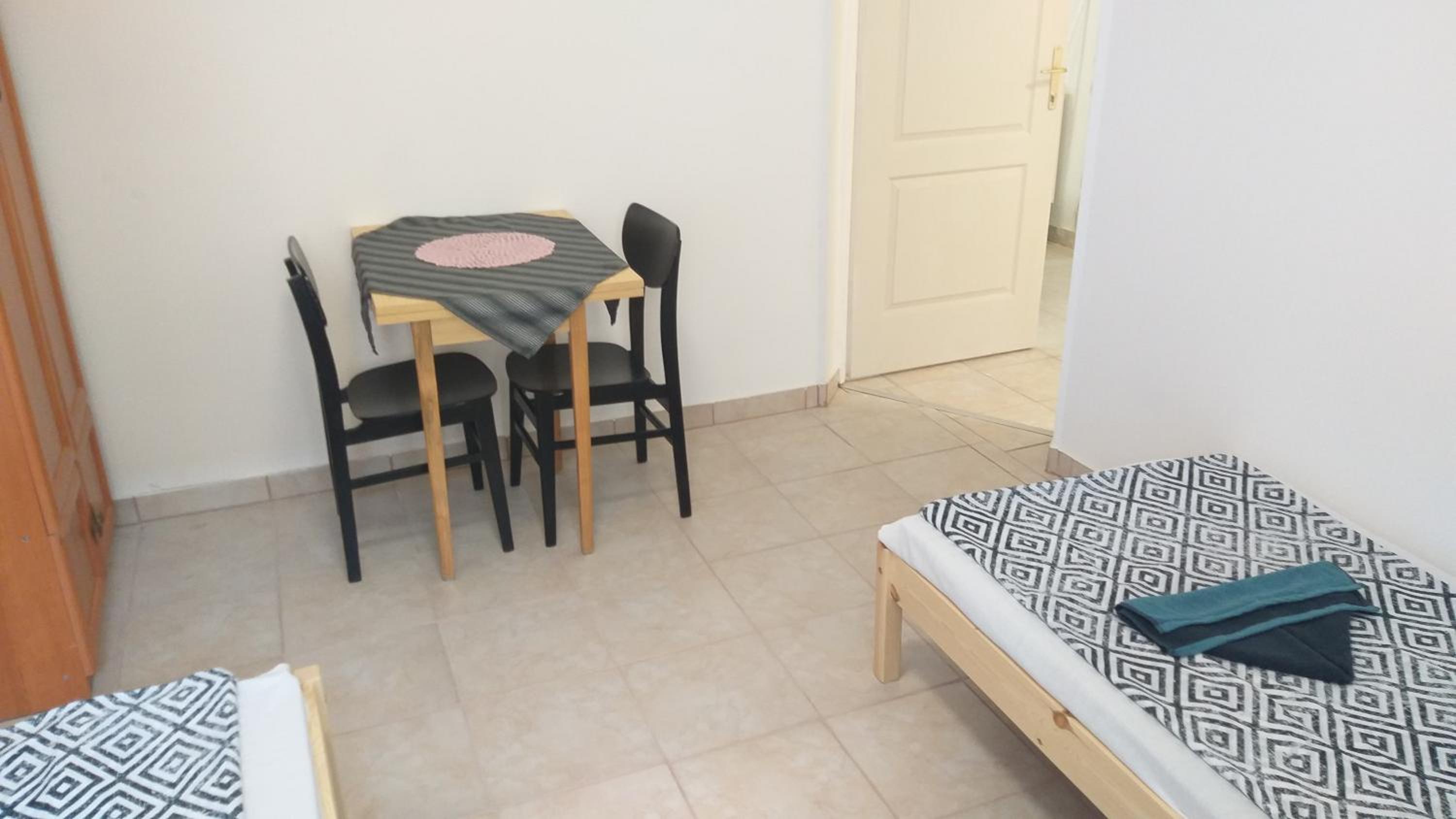 Double Room with Shared Bathroom photo 2