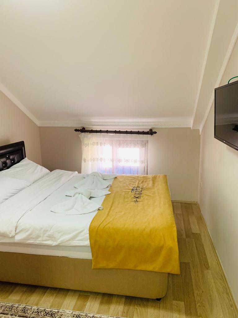 Duplex Apartment with Balcony - Photo 7