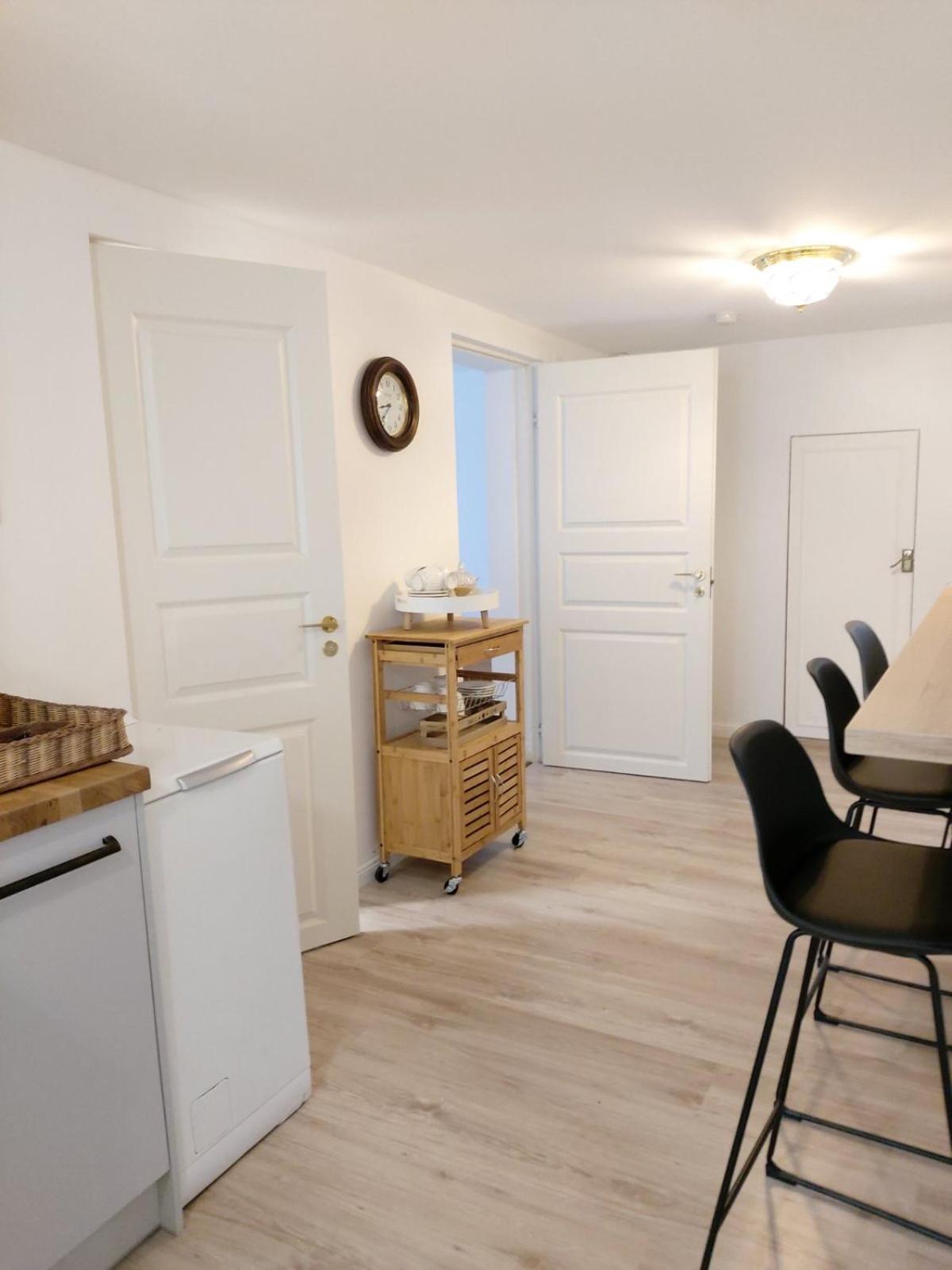 Two-Bedroom Apartment - Photo 7