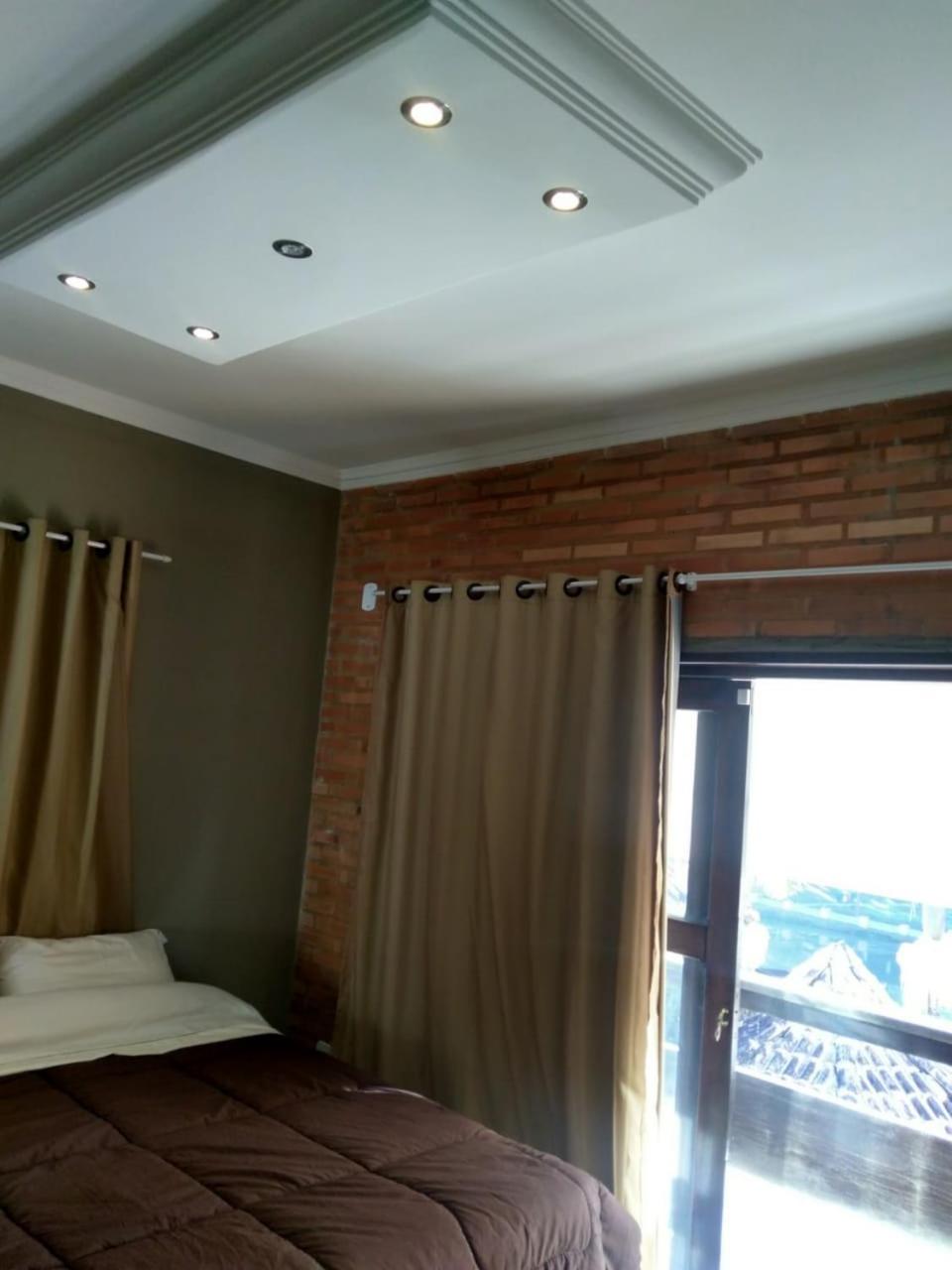 Deluxe Queen Suite - Photo 1