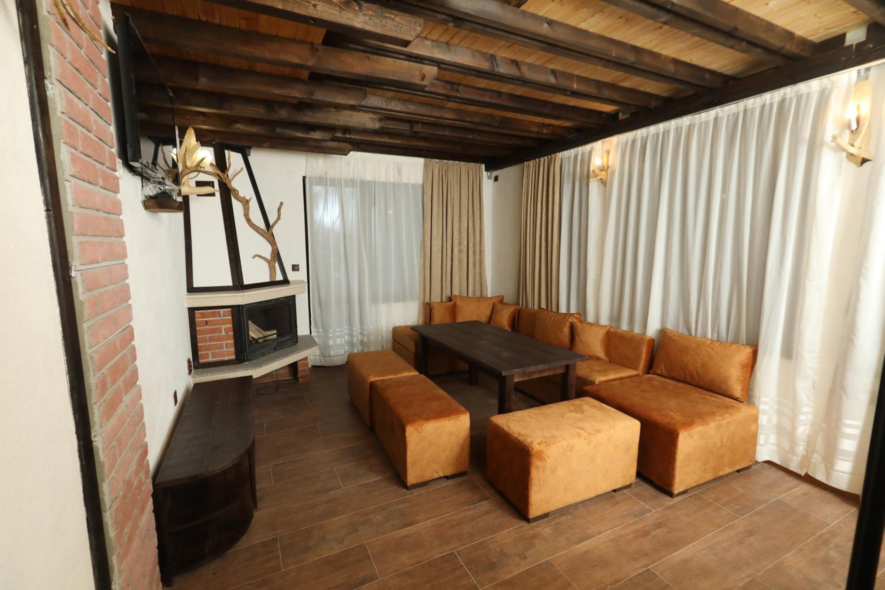 Maisonette - Photo 1