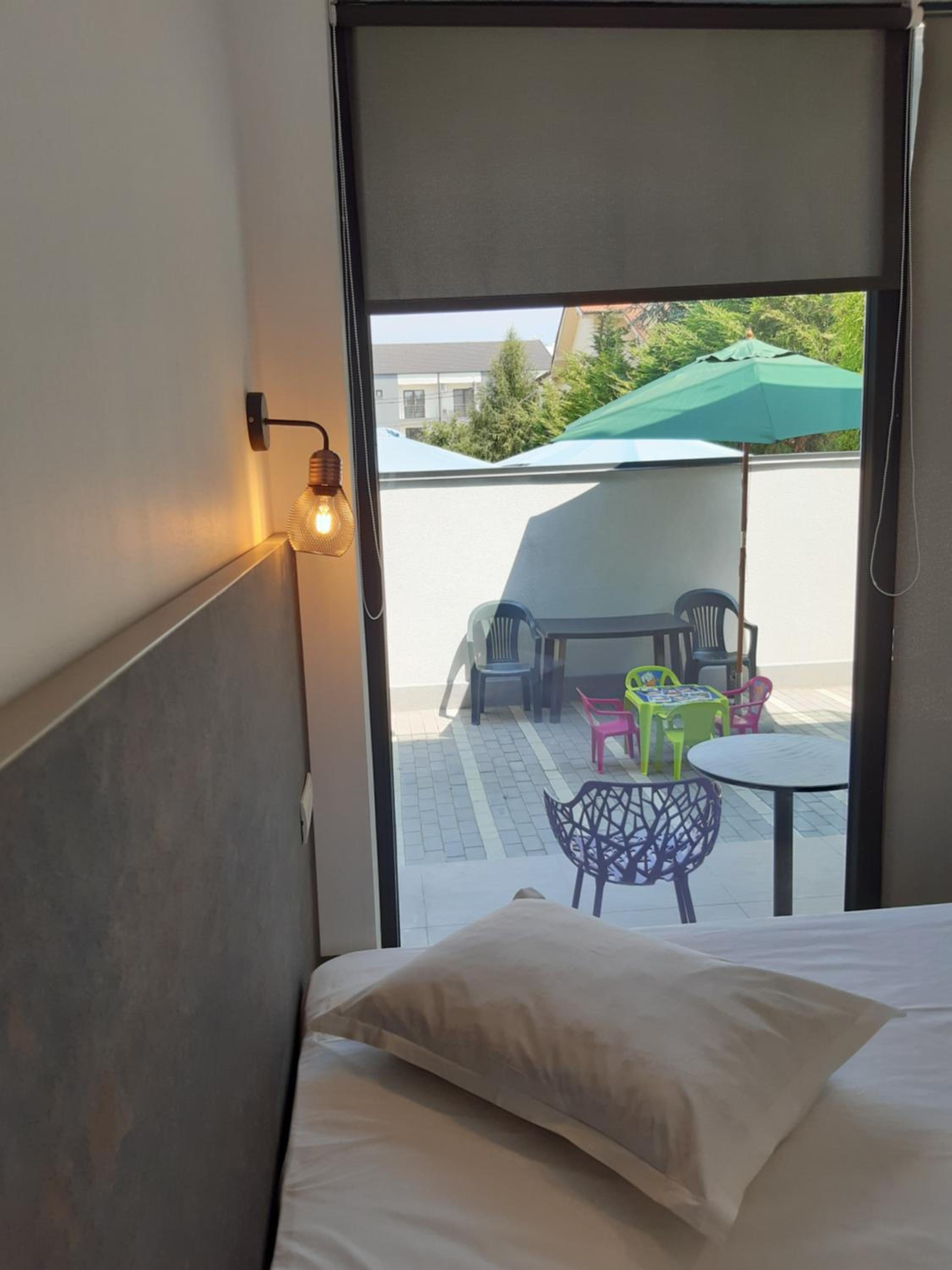 Standard Double Room - Photo 8