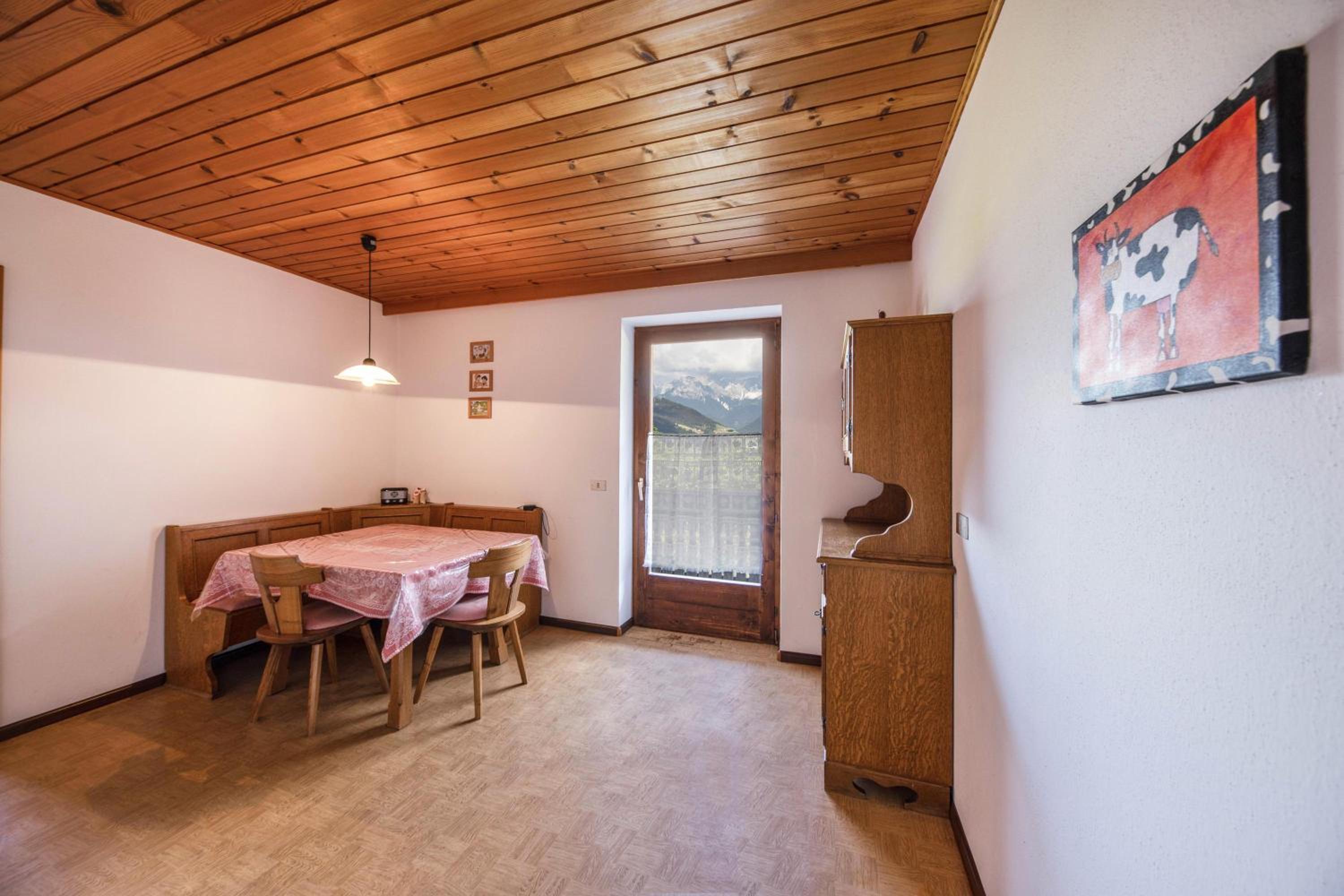 Two-Bedroom Deluxe Apartment with Balcony photo 3