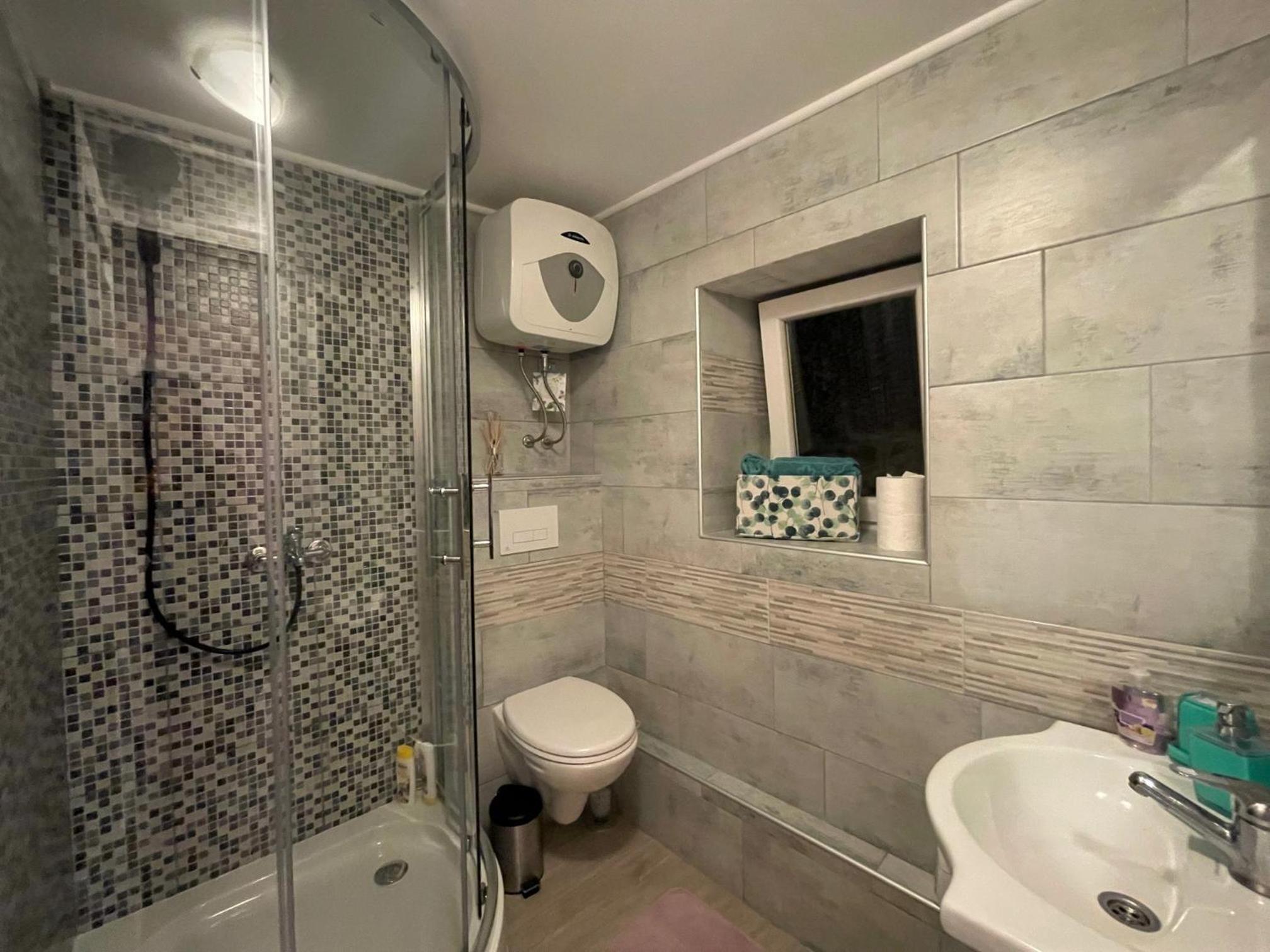 Apartment - Photo 2
