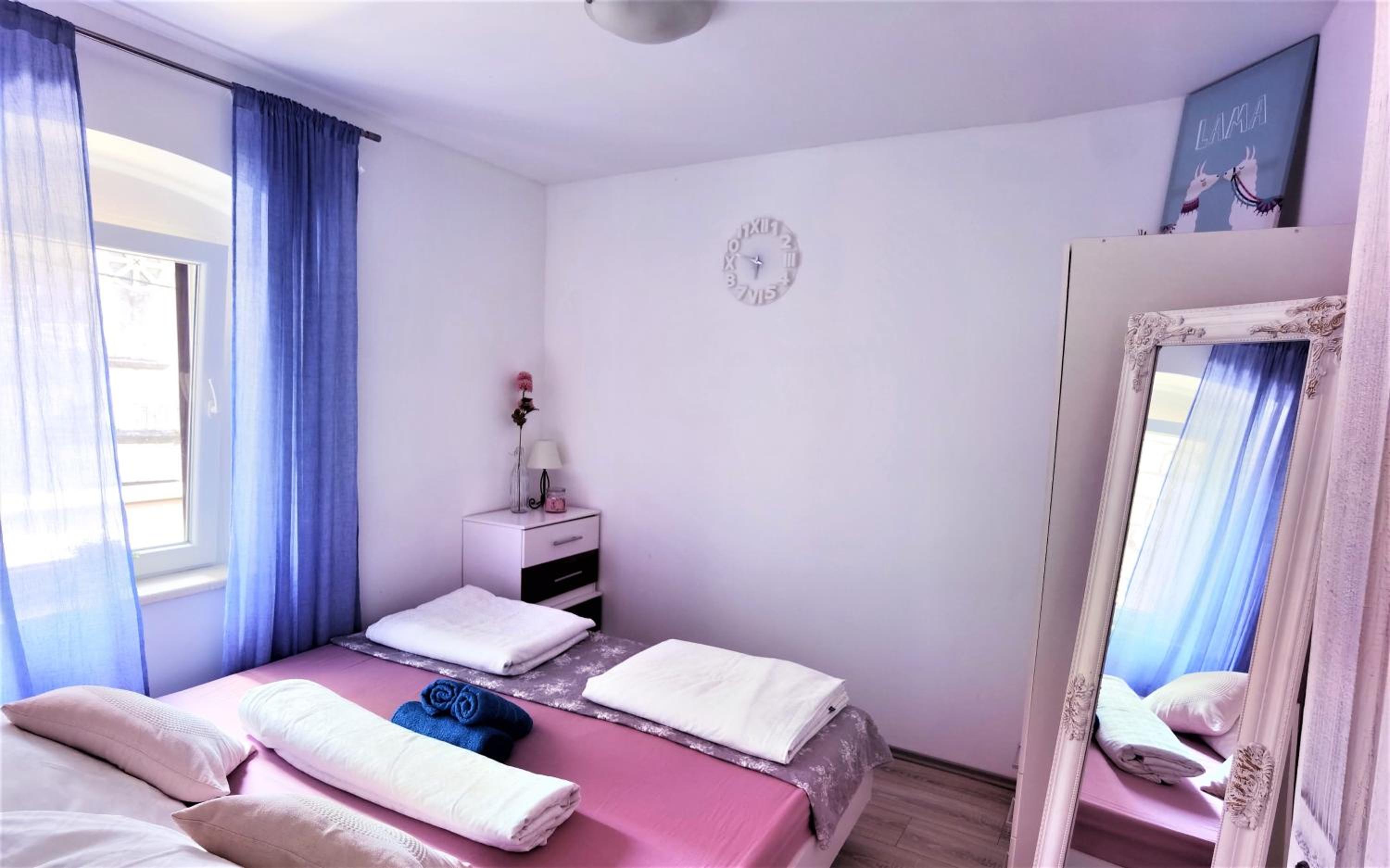 Apartment - Photo 4
