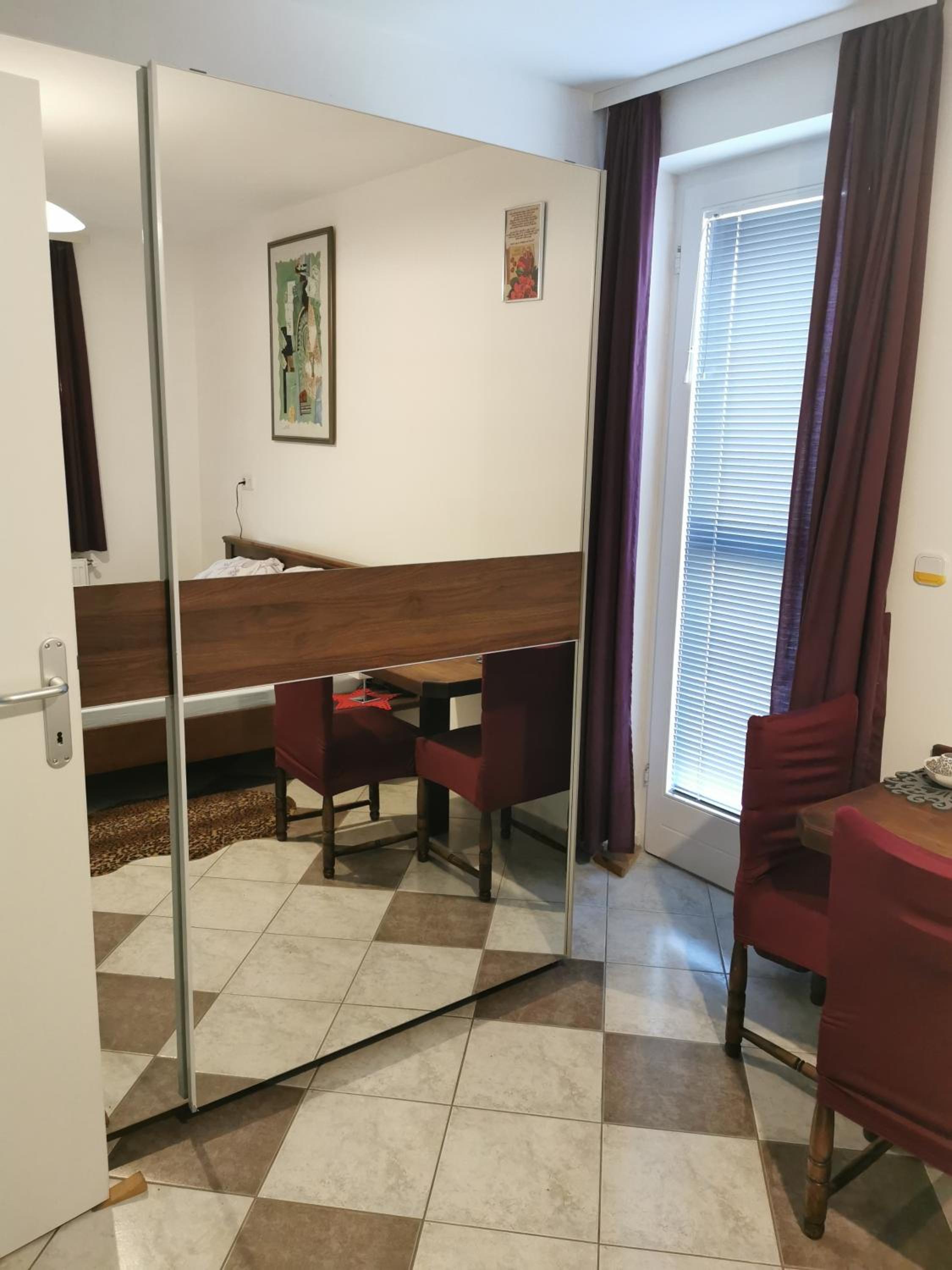 Deluxe Double or Twin Room - Photo 8
