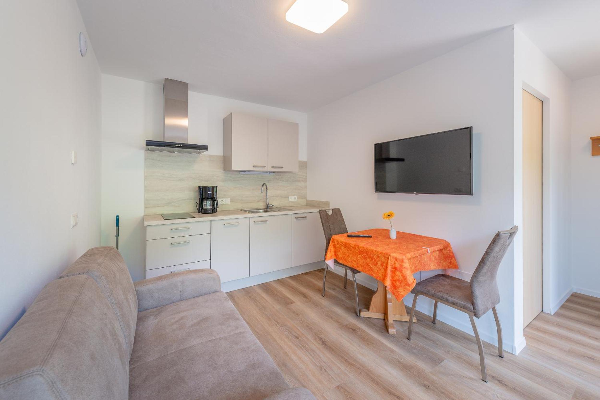 Apartment with Garden View - Photo 14