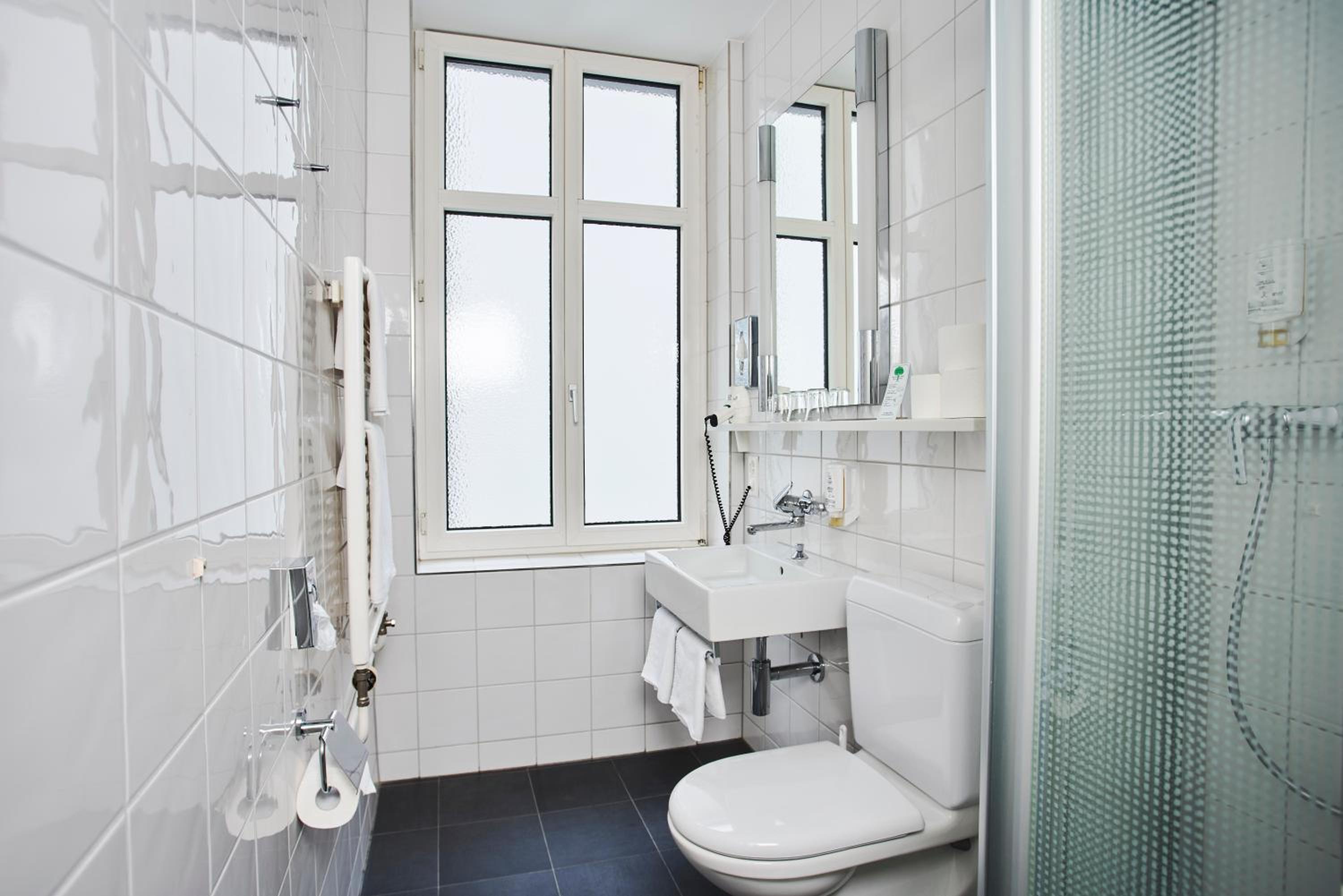 Triple Room - Photo 6