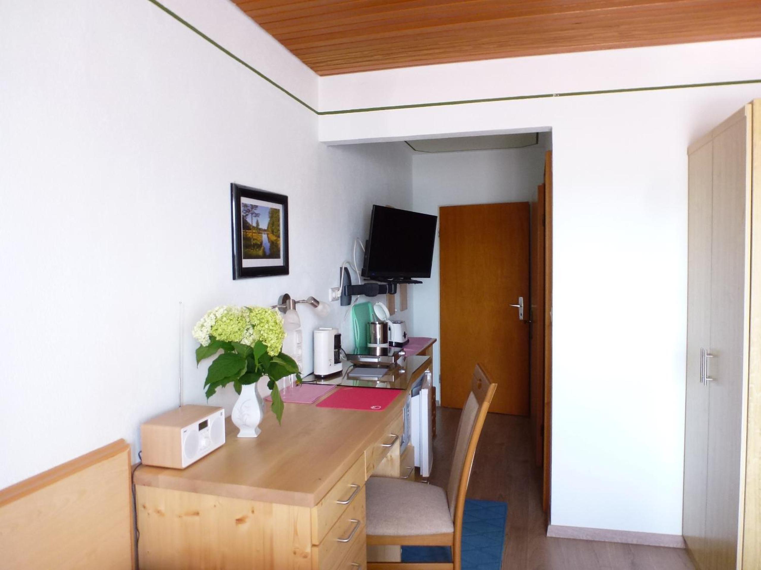 Deluxe Single Room with Balcony photo 1