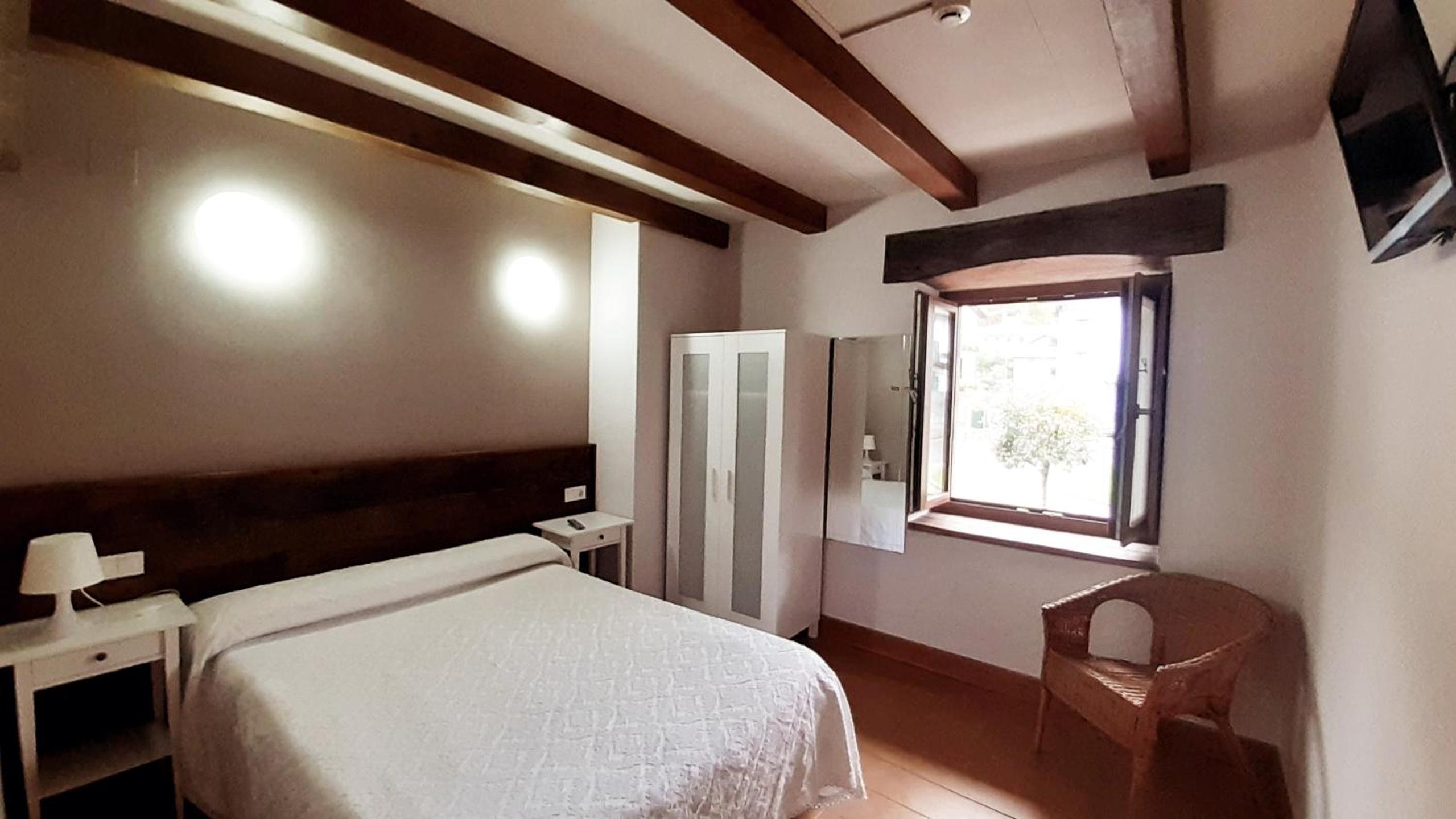 Habitación Doble con Ventana