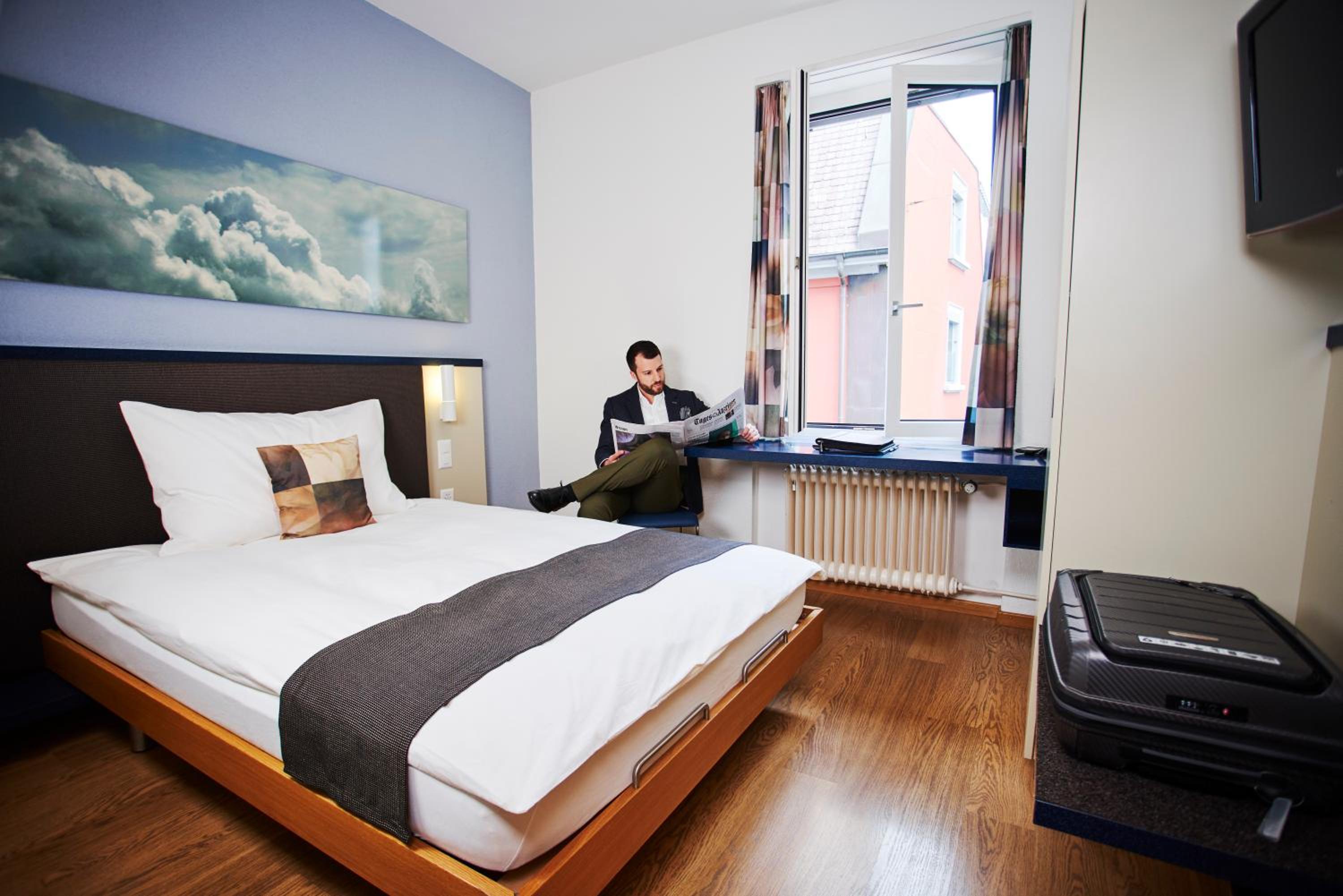 Single Room with Double Bed