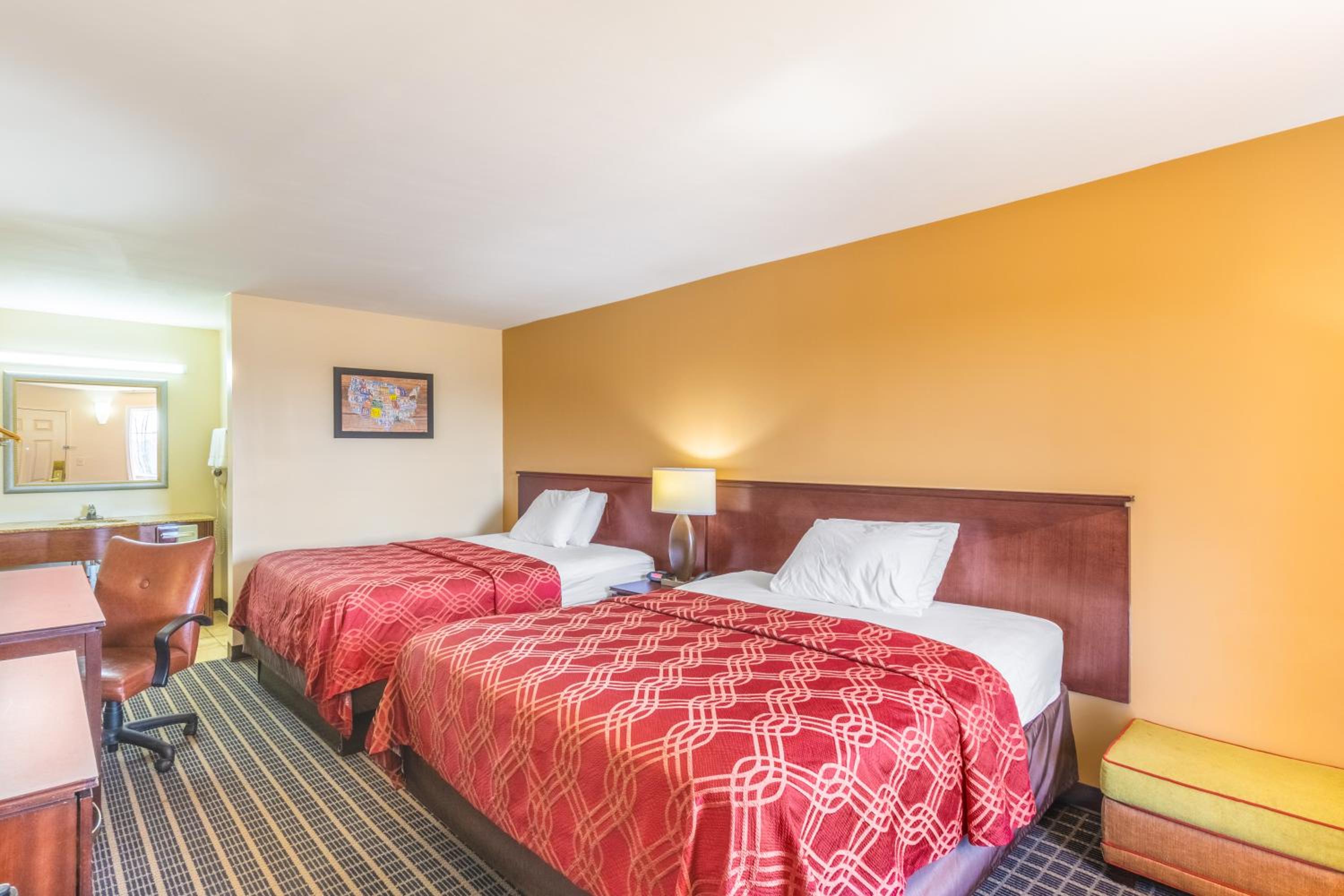 Standard Double Room with Two Double Beds - Non Smoking - Photo 1