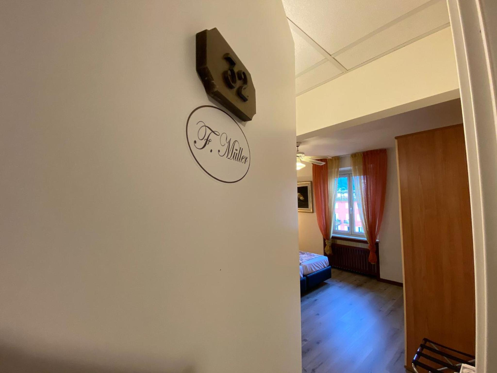 Economy Twin Room photo 3