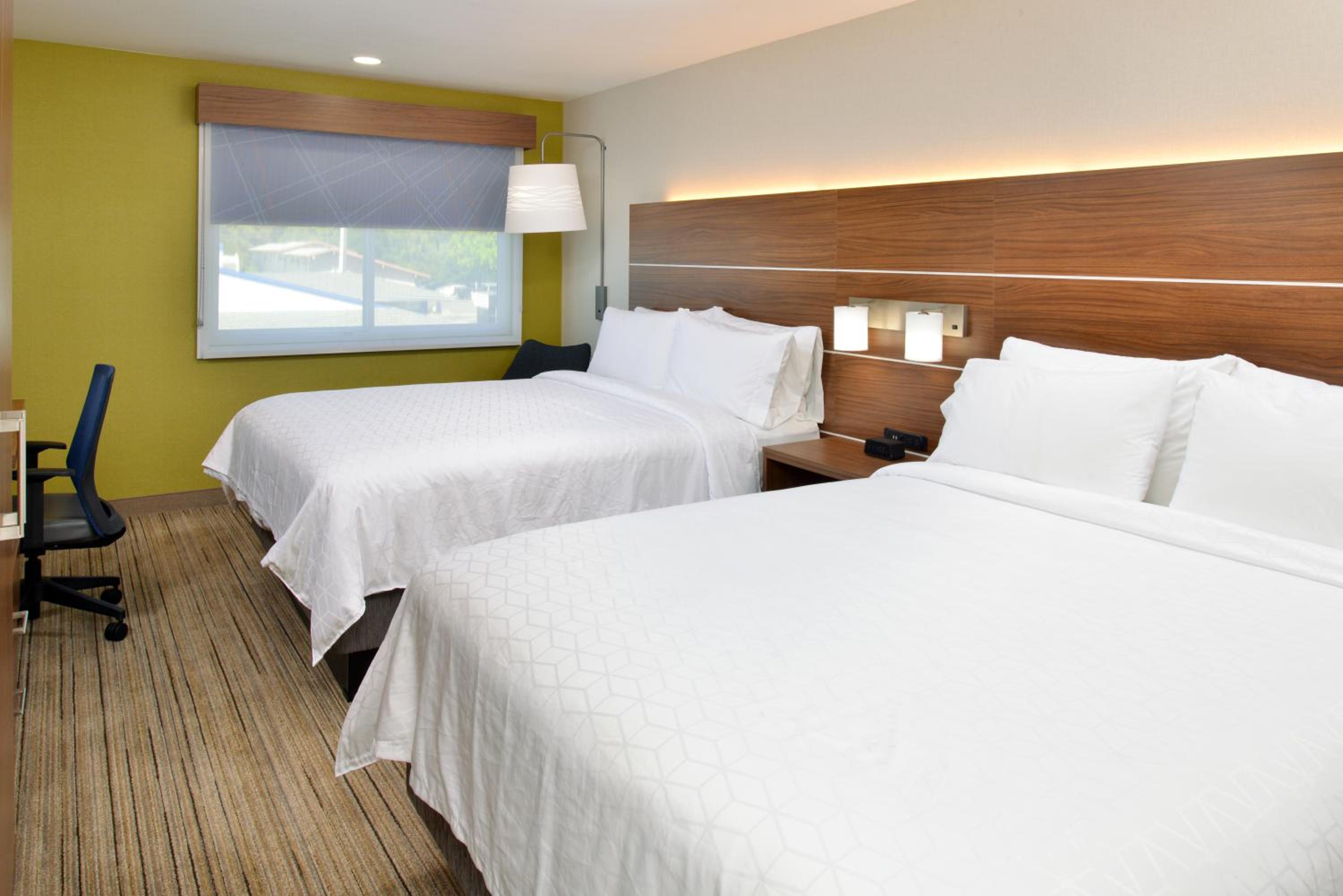 Standard Room with Two Queen Beds - Photo 1