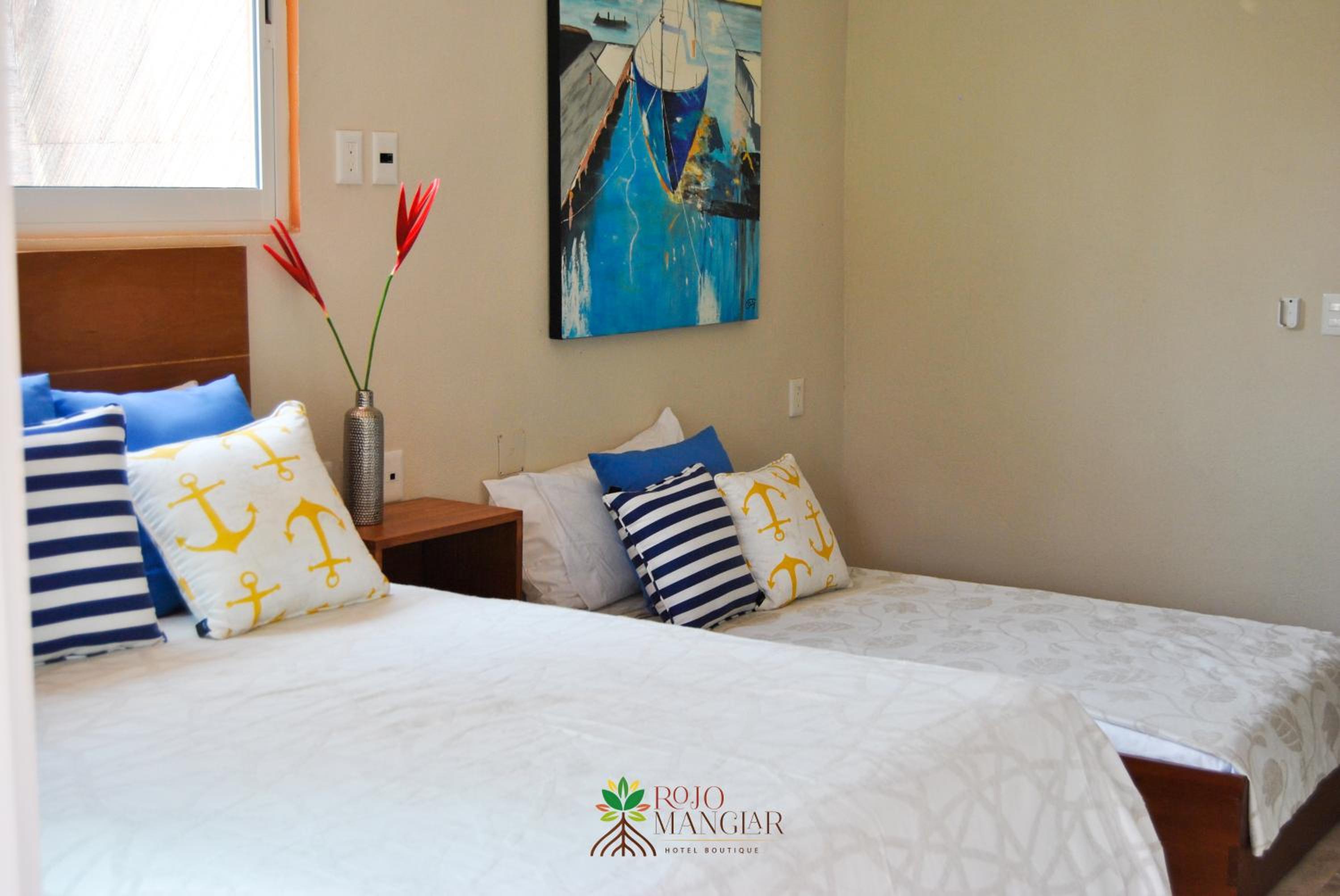 Deluxe Double Room - Photo 7