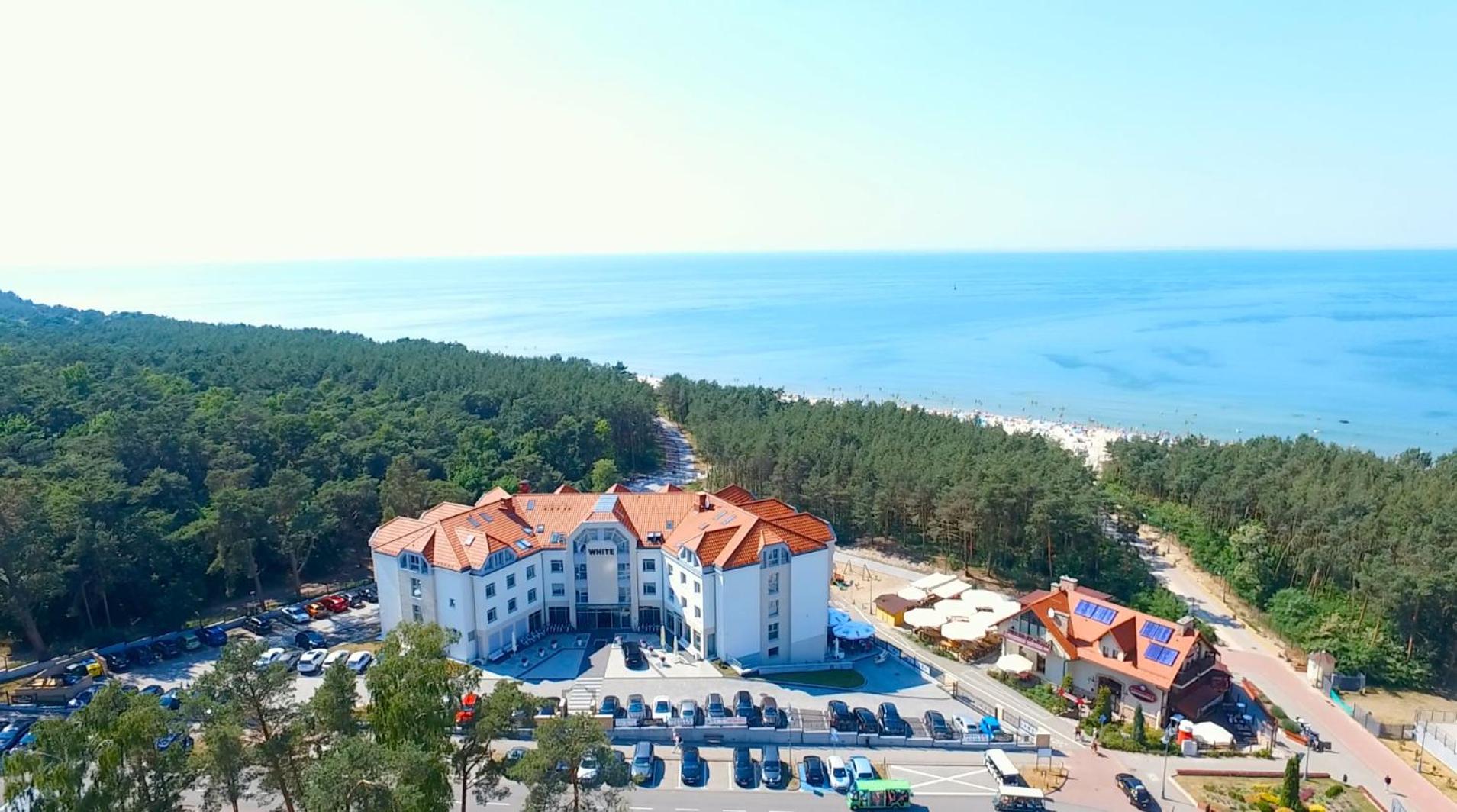 Deluxe Twin or Double Room with Balcony and Forest View - Photo 29