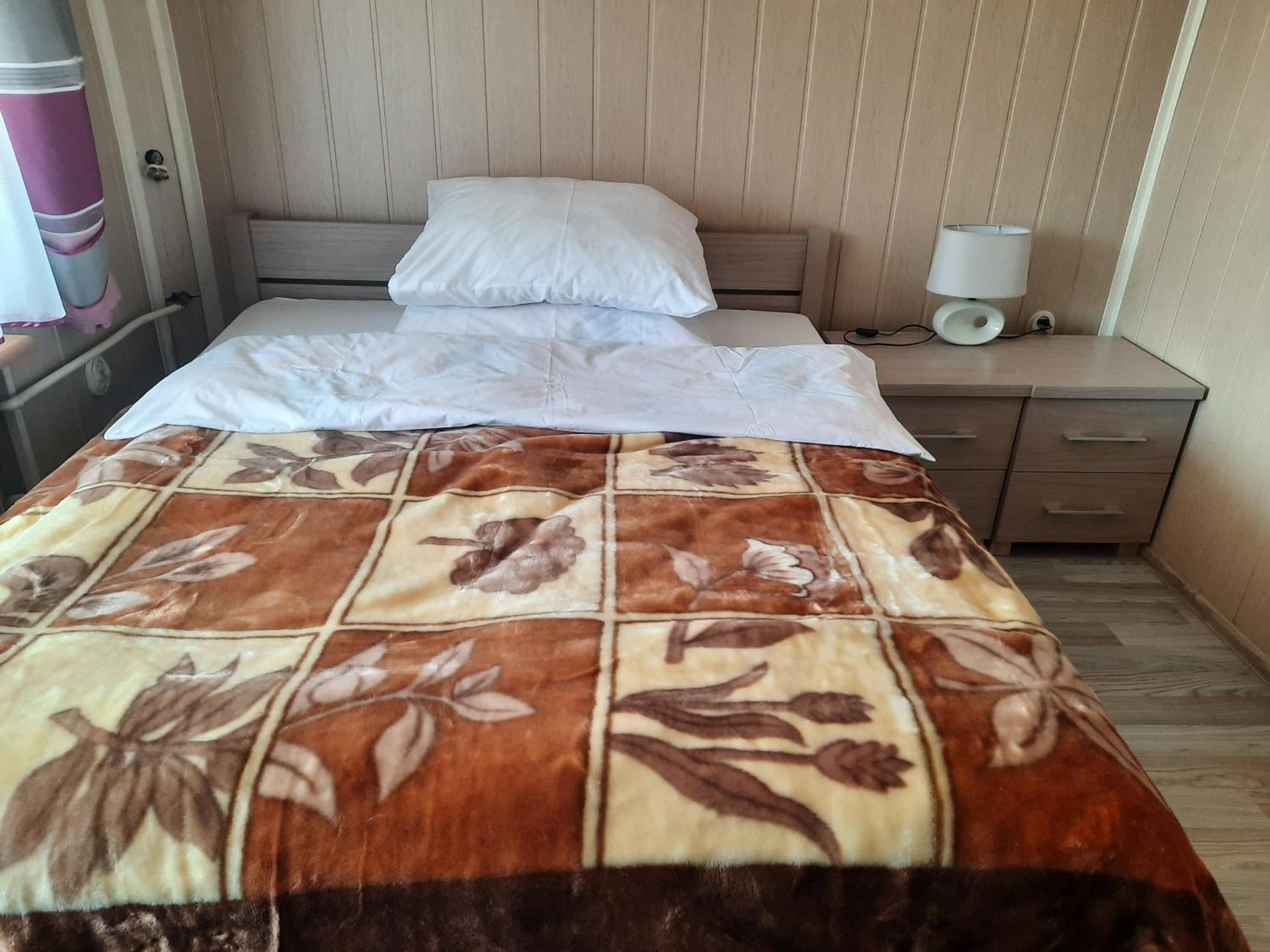 Small Double Room - Photo 3