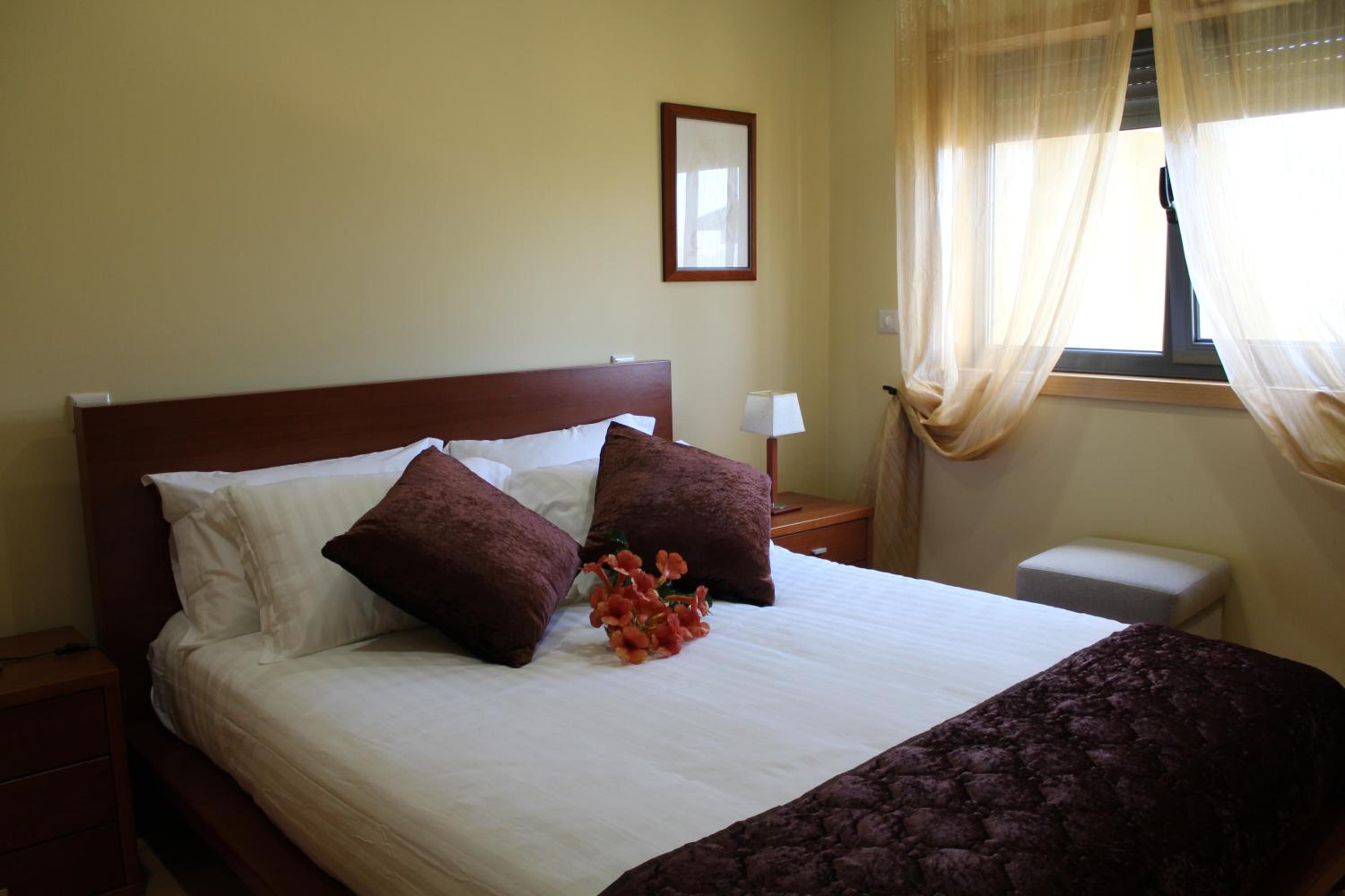 Four-Bedroom House photo 1