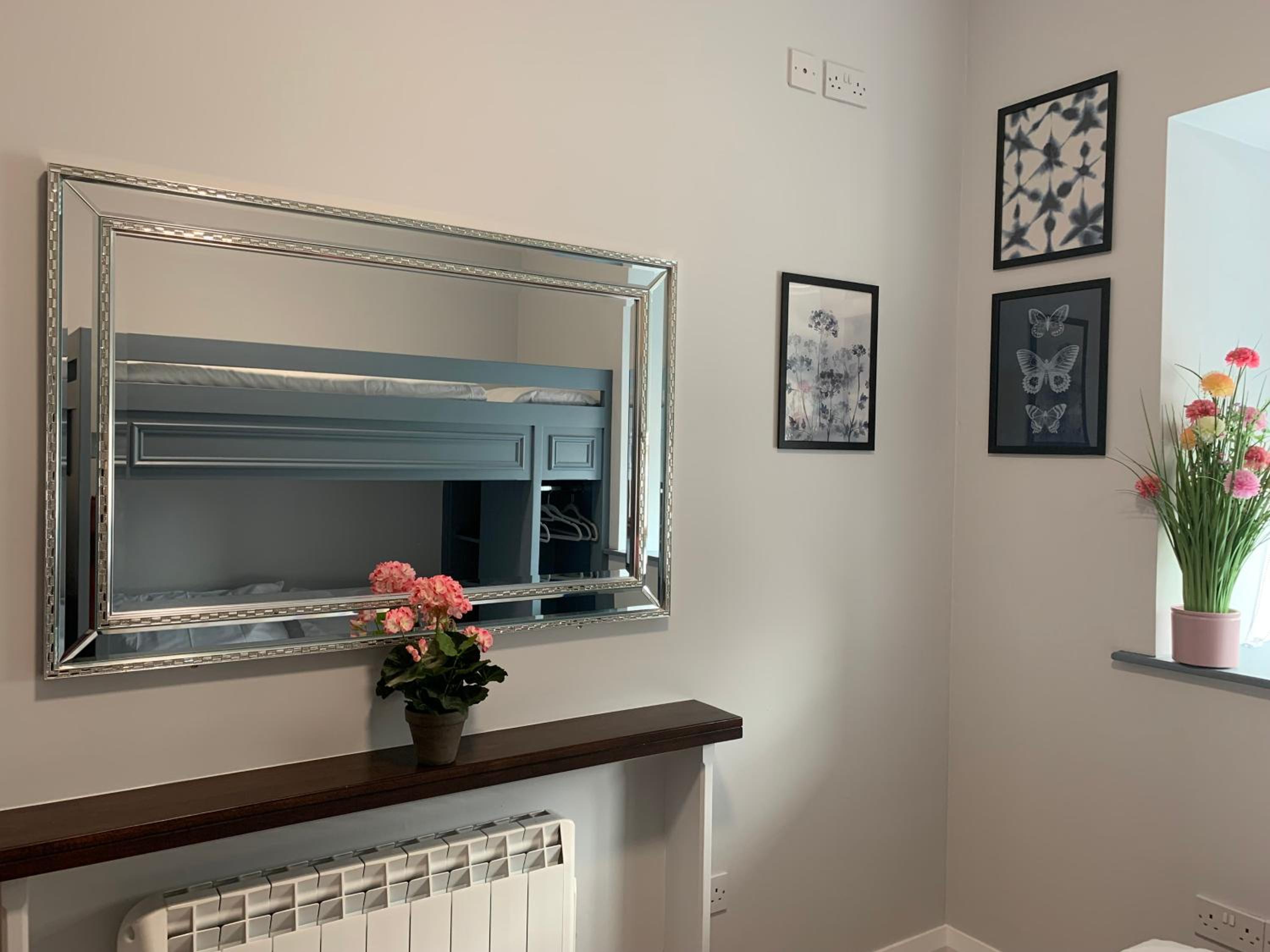 Family Room photo 3
