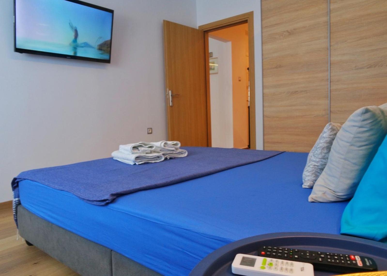 One-Bedroom Apartment - Photo 35
