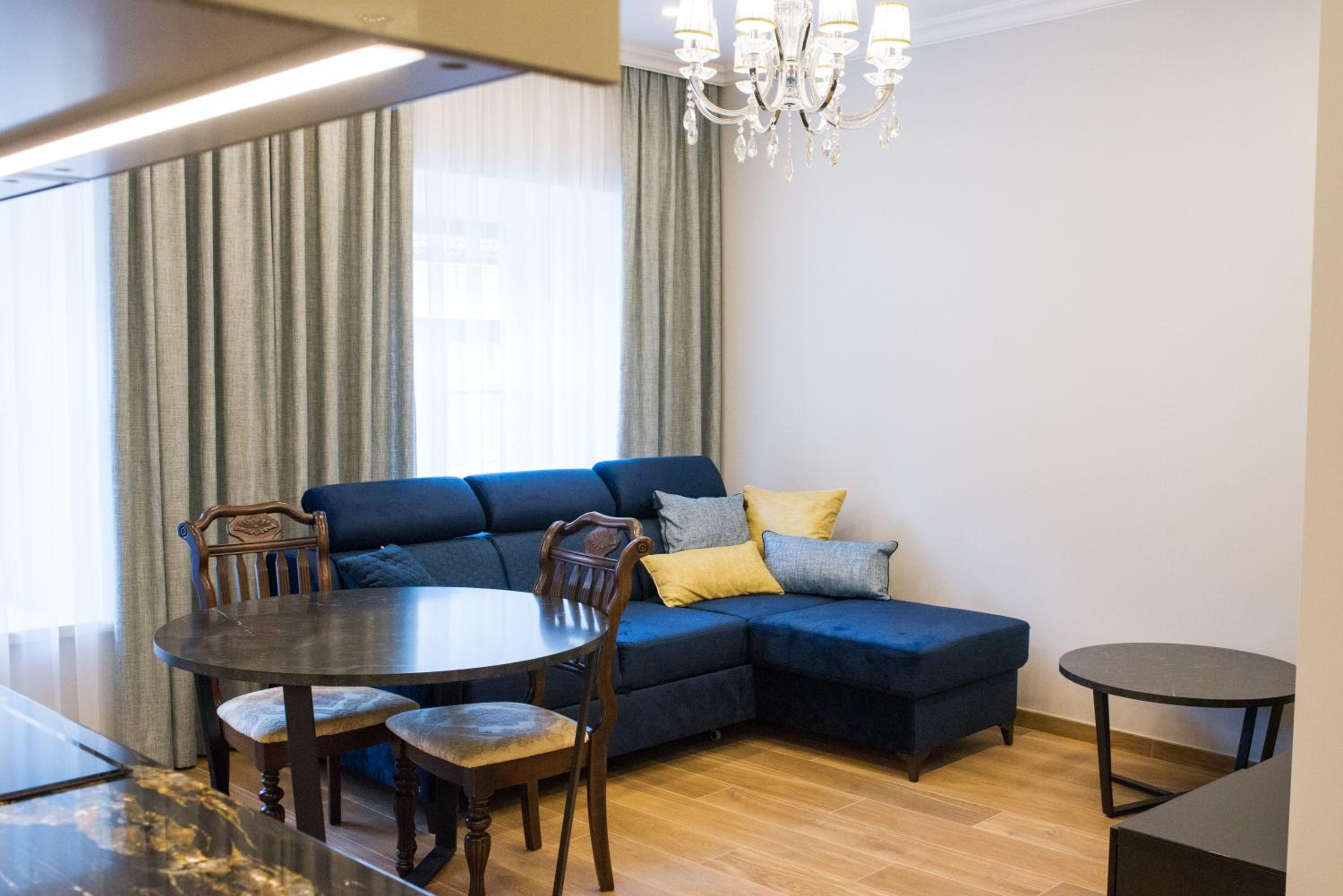 One-Bedroom Apartment - Photo 19
