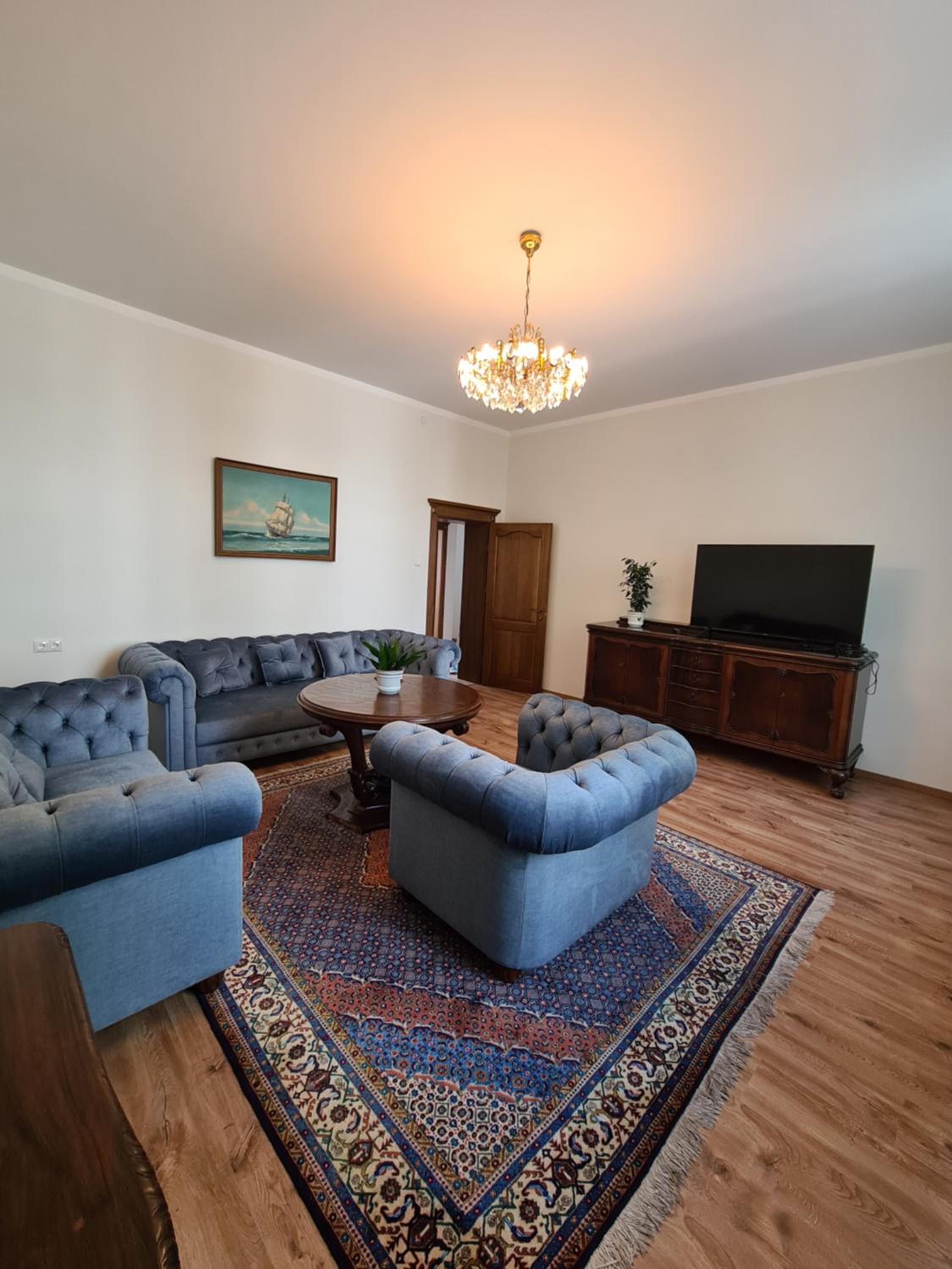 Two-Bedroom Apartment - Photo 6