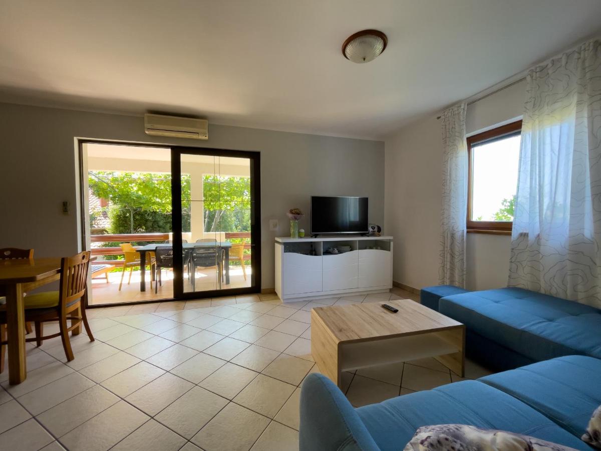 Two-Bedroom Apartment with Terrace and Partial Sea View photo 1
