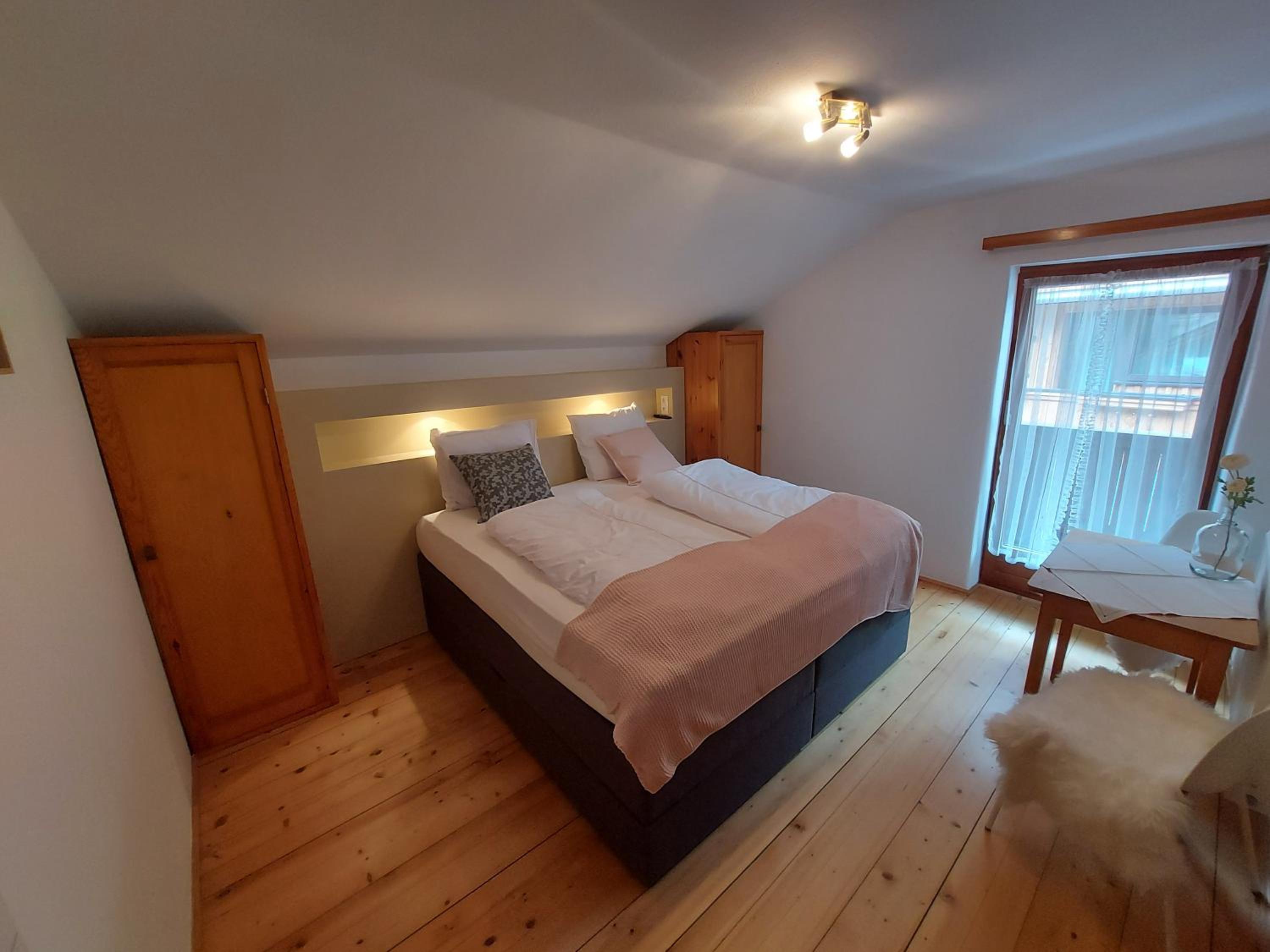 Double Room with Private Bathroom photo 1