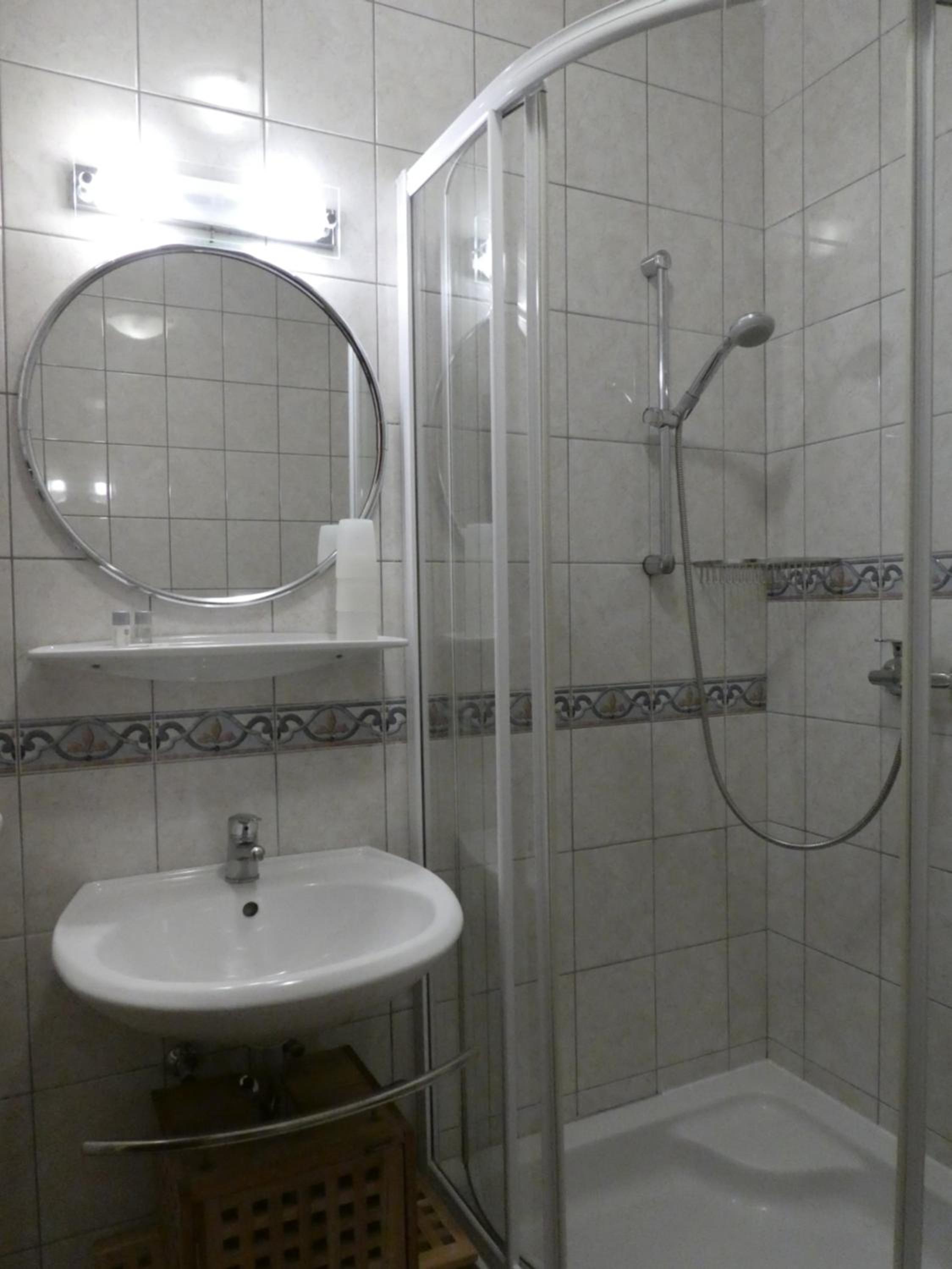 One-Bedroom Apartment with Balcony - Photo 19