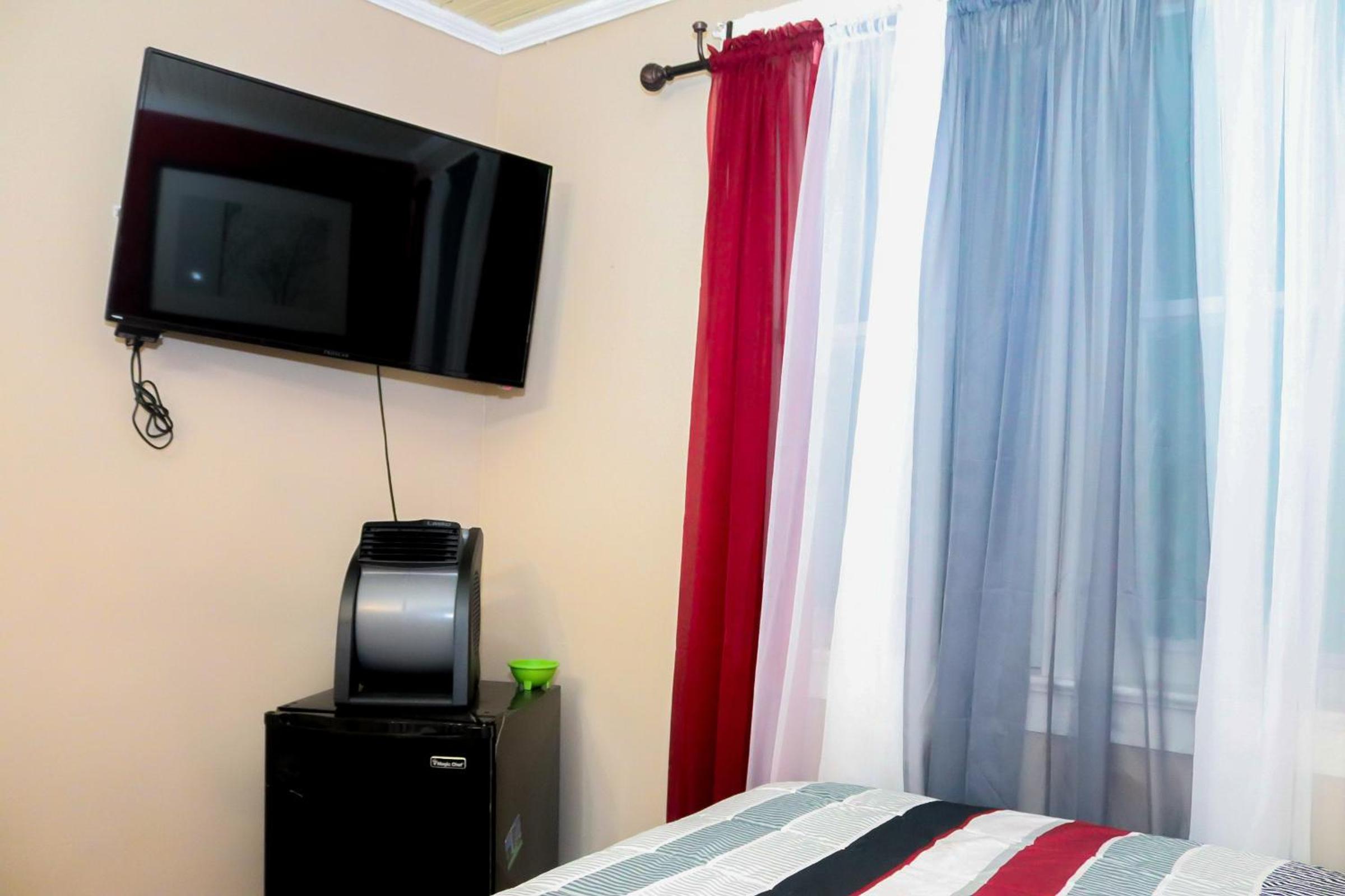Double Room - Photo 3