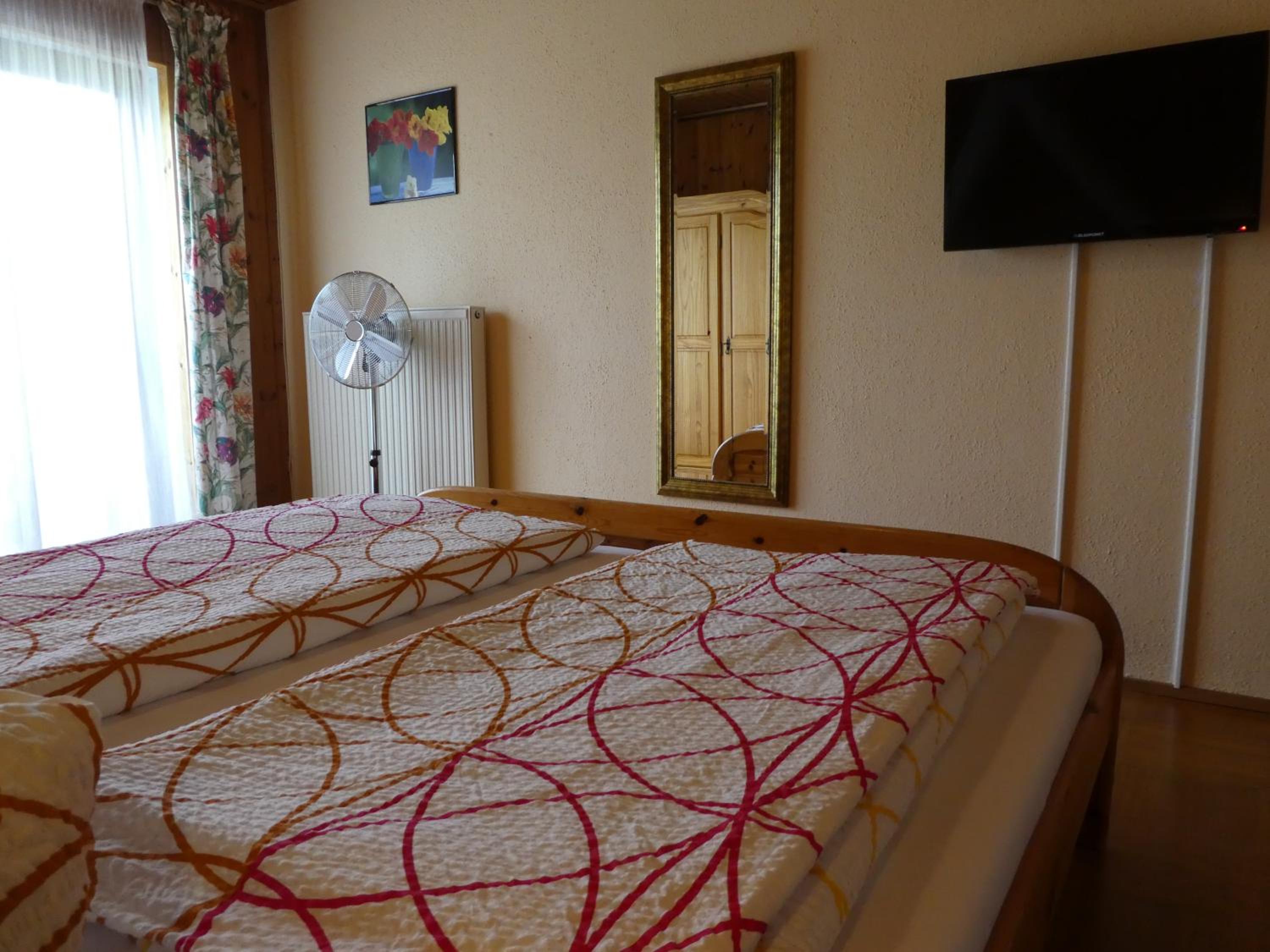 One-Bedroom Apartment with Balcony - Photo 8