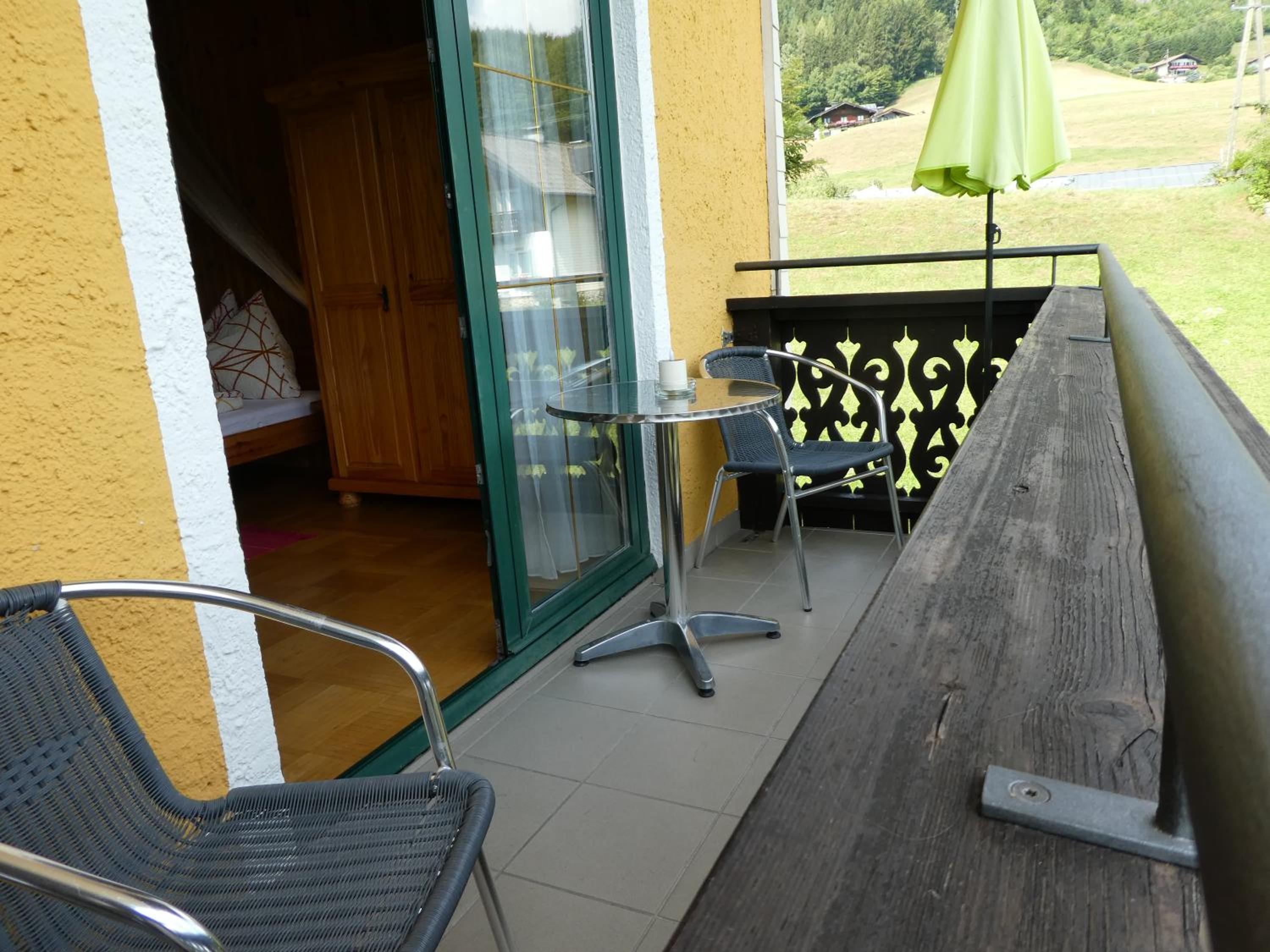 One-Bedroom Apartment with Balcony - Photo 24