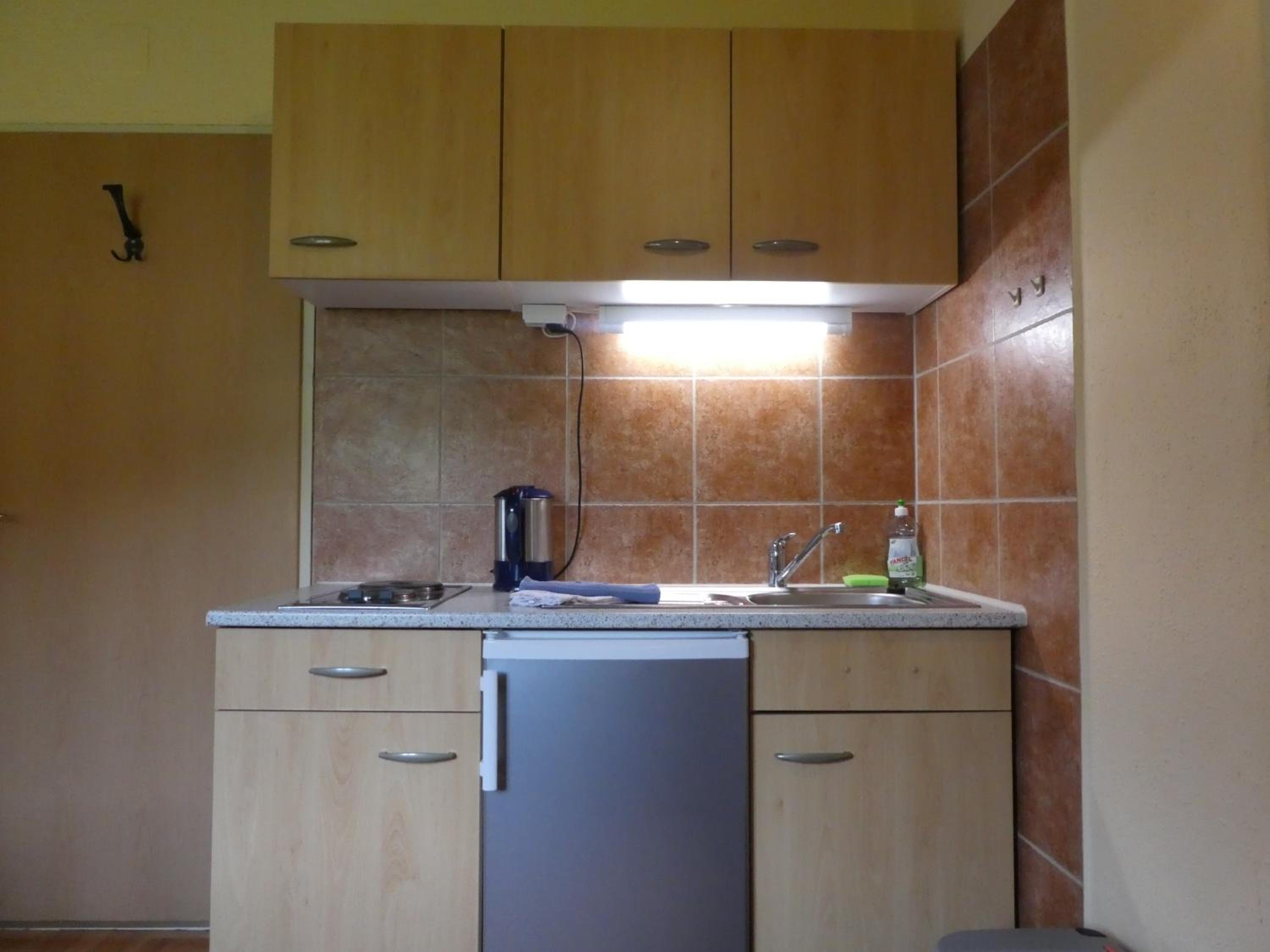 One-Bedroom Apartment with Balcony - Photo 3