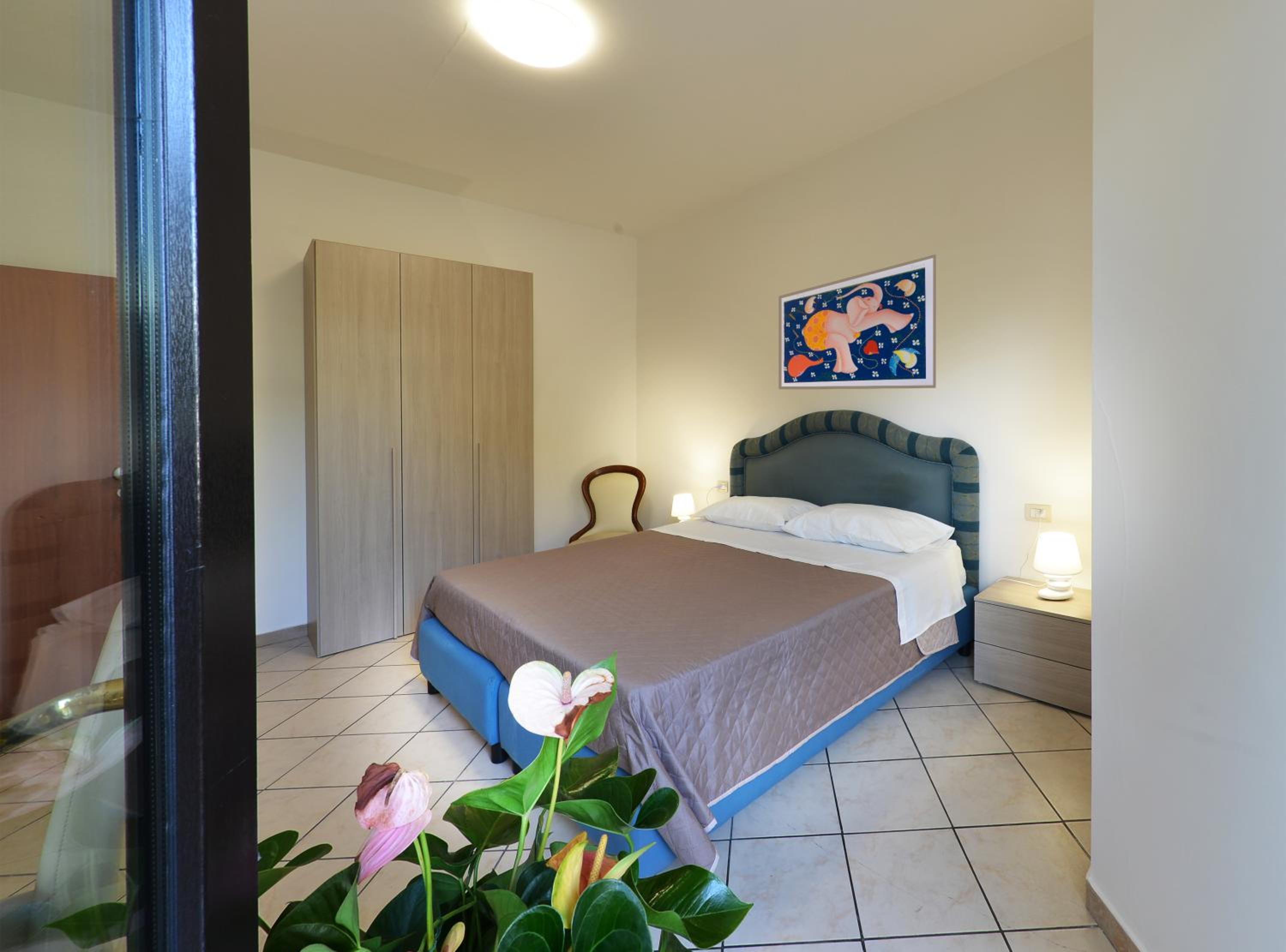 Double Room with Shared Bathroom photo 1