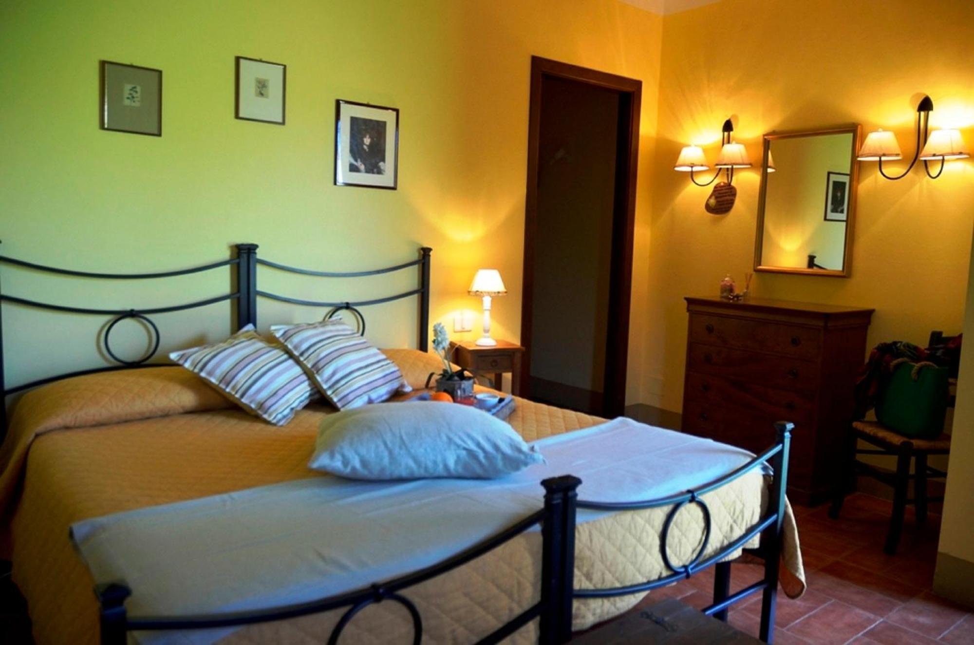 Double Room - Photo 6