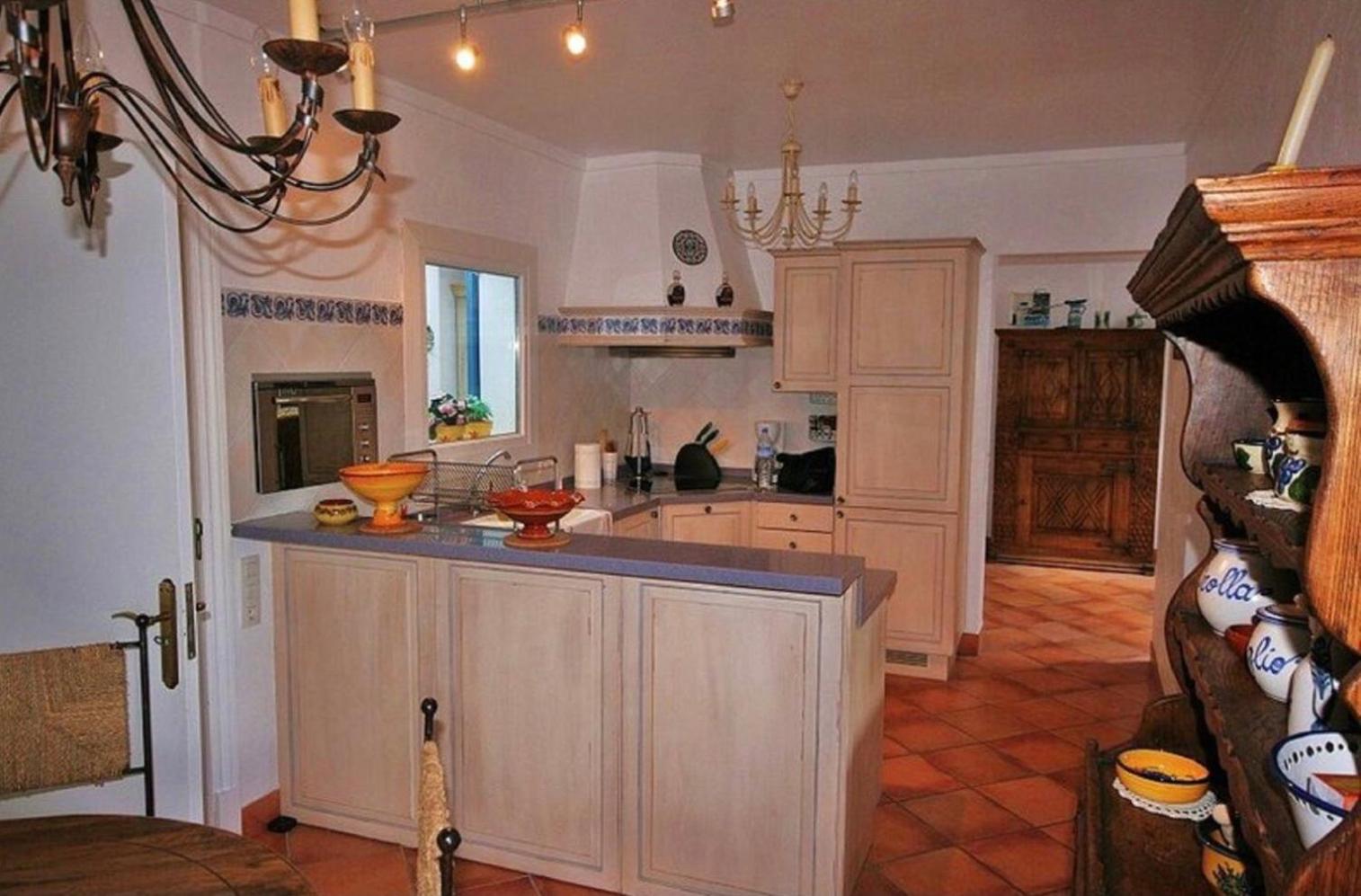 Three-Bedroom Villa photo 3