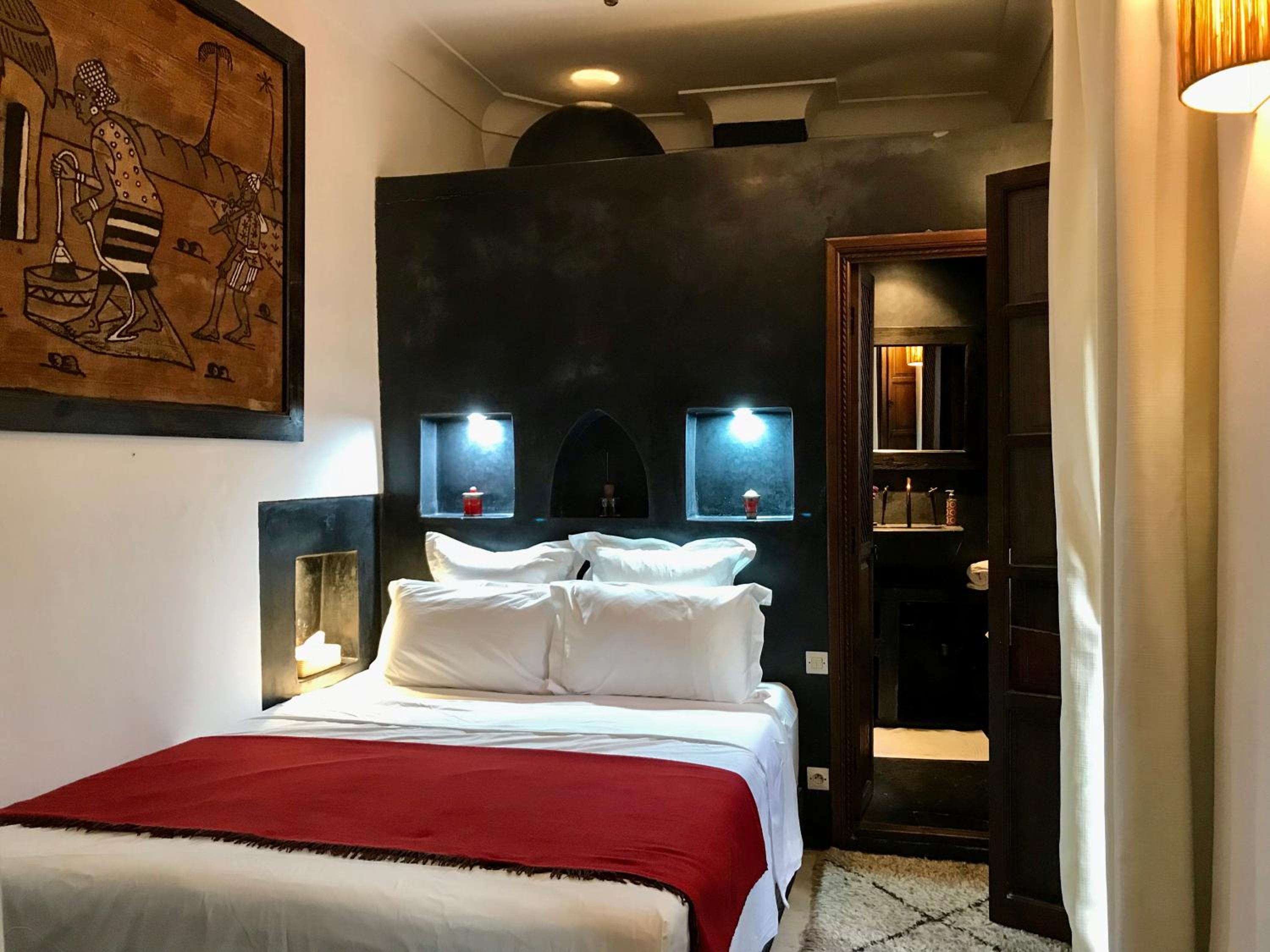 Carbone Double Room with Private Bathroom