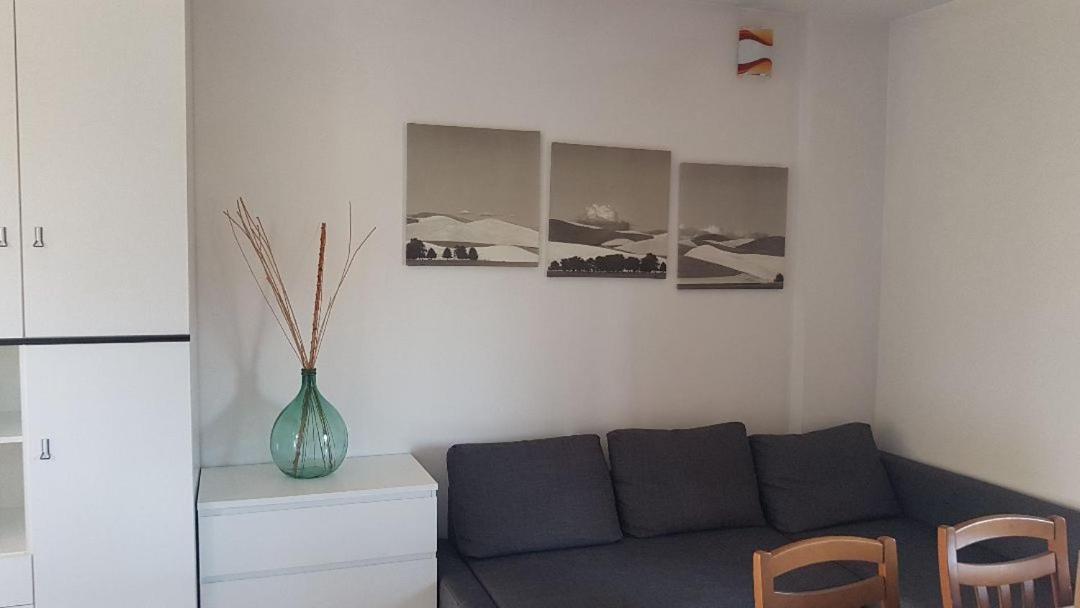 One-Bedroom House - Photo 1