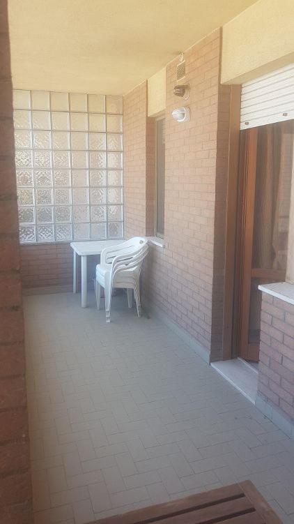 One-Bedroom House - Photo 6