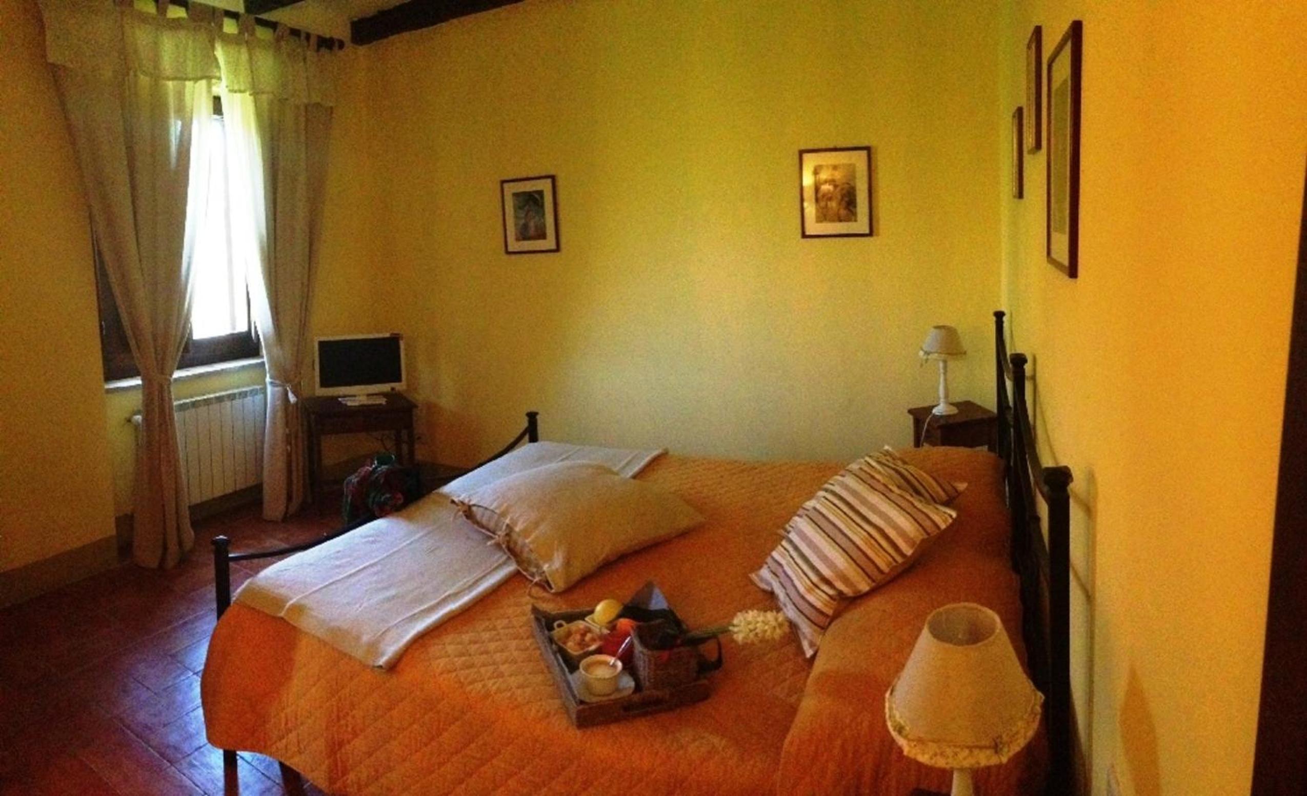Double Room - Photo 4