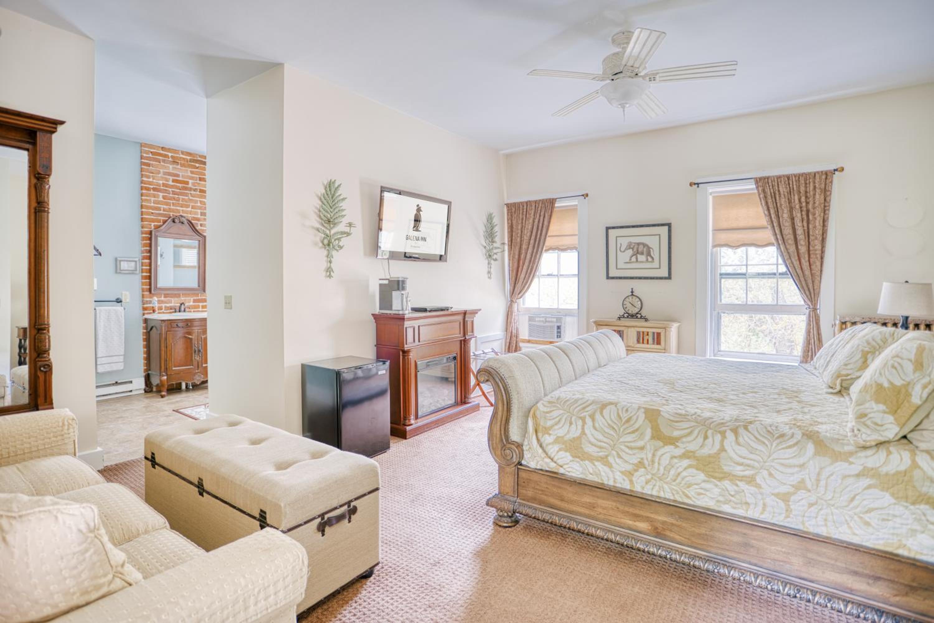 Estey Suite  photo 1