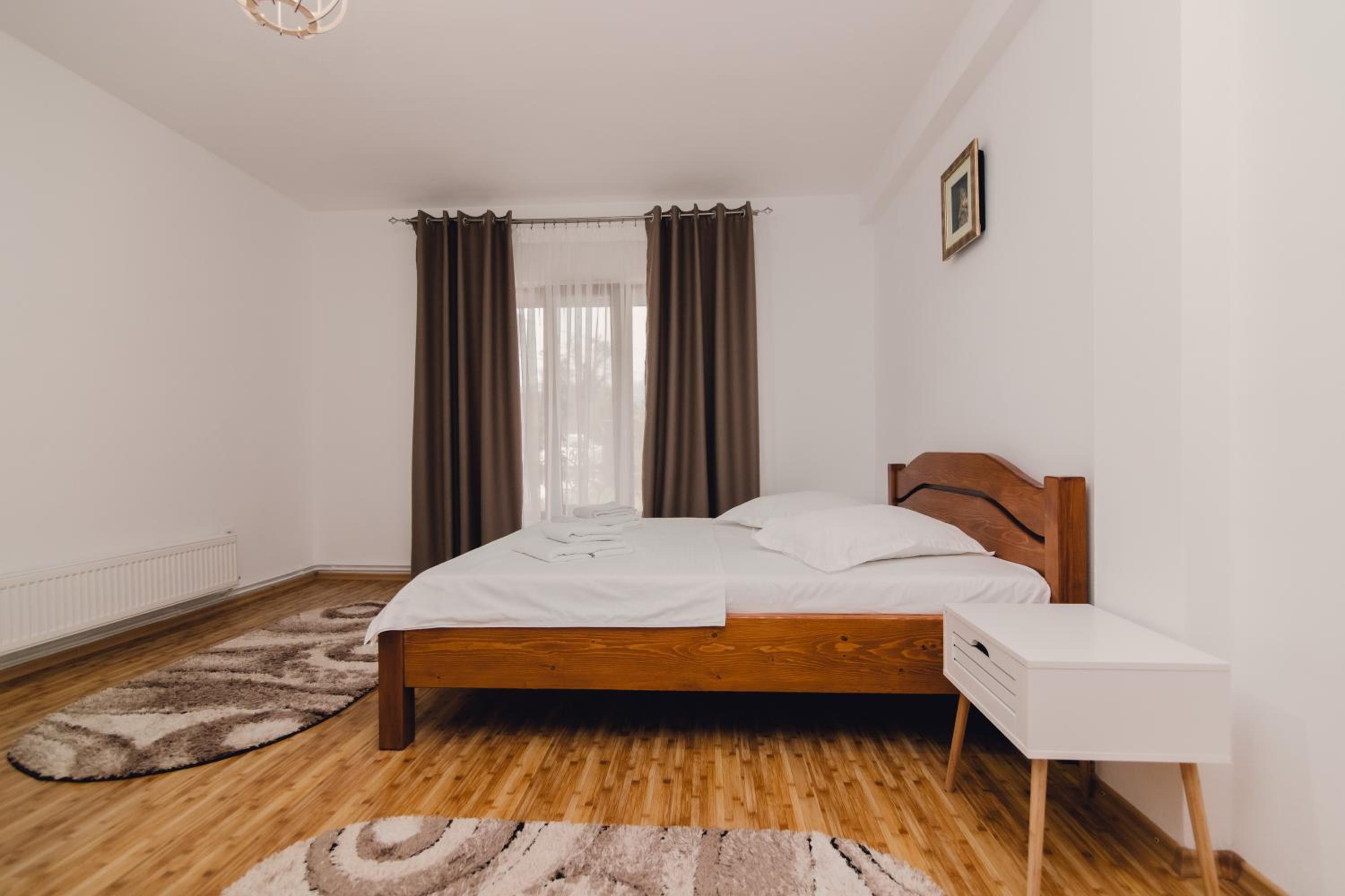 Double Room with Private Bathroom - Photo 5