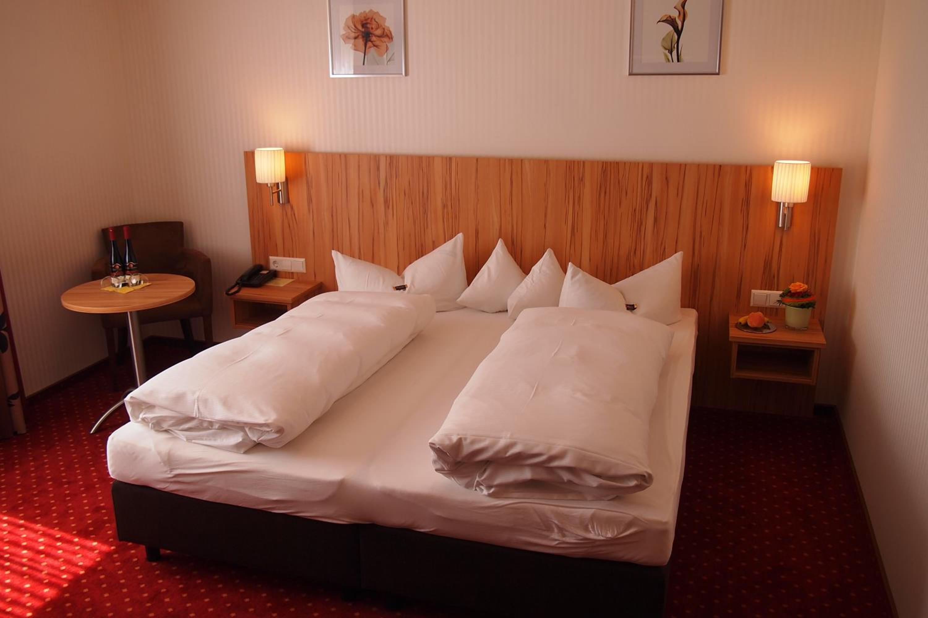Double Room - Photo 14