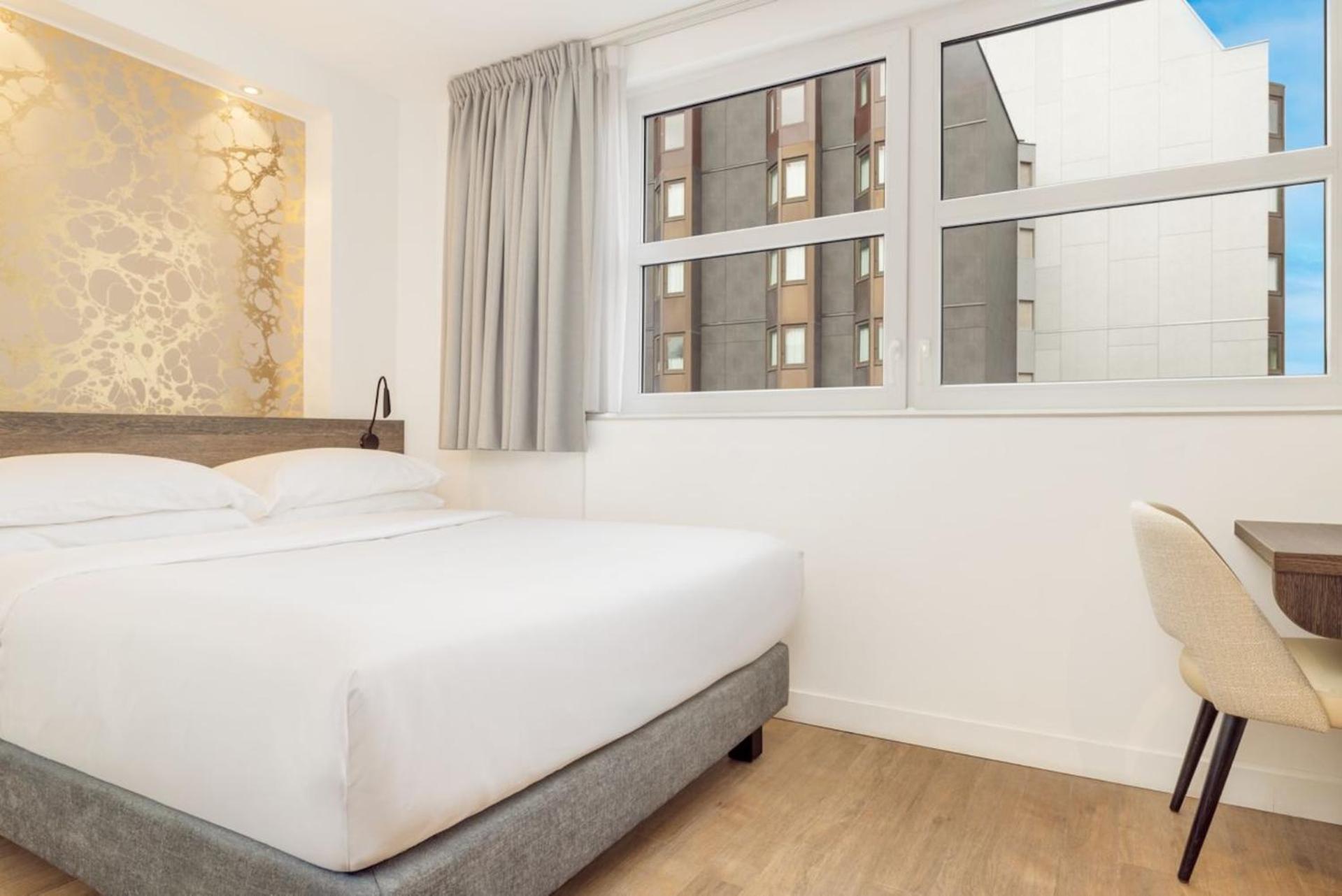 Single Room with Double Bed photo 1