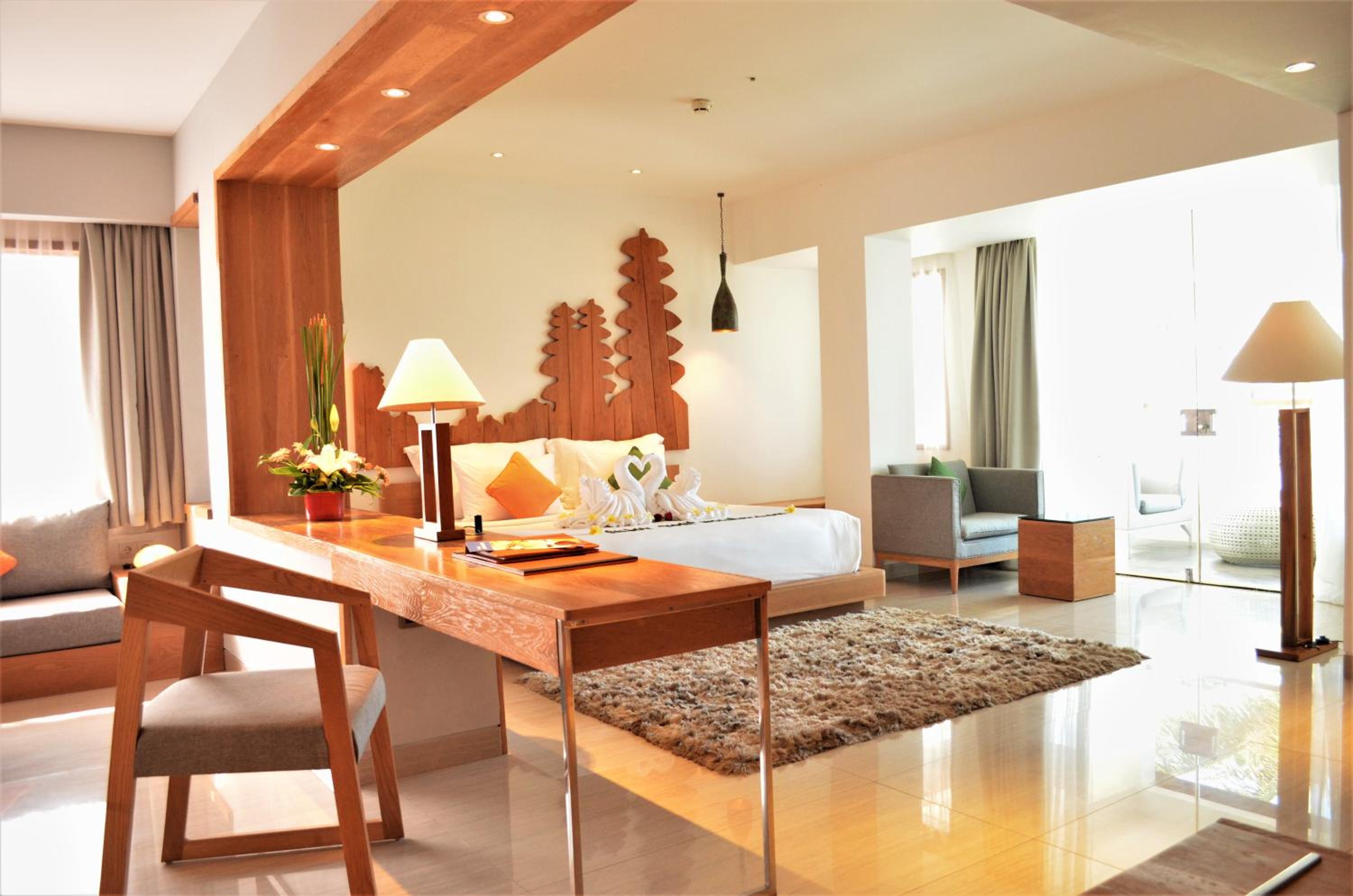 Oceanfront Suite - Photo 1