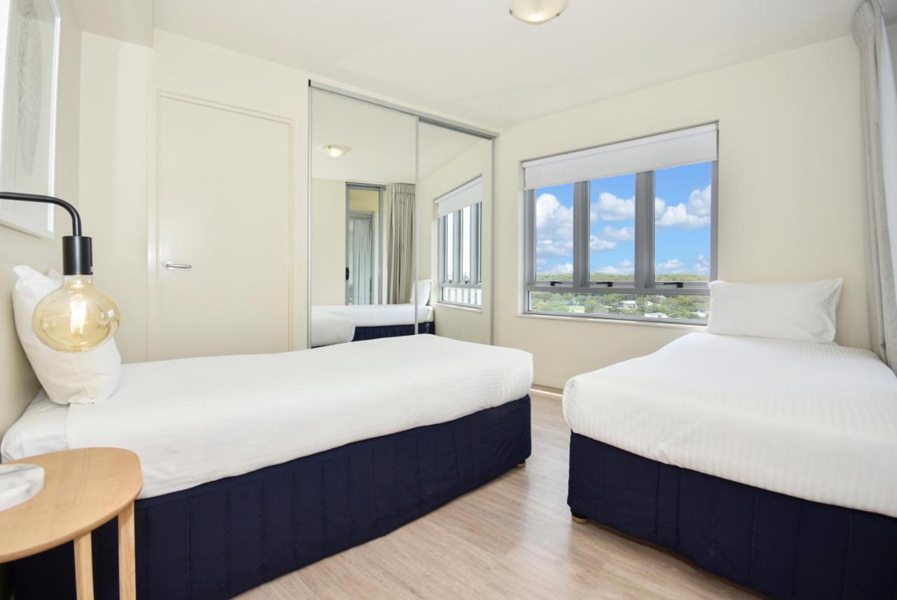 2 Bedroom with Water View - Photo 7